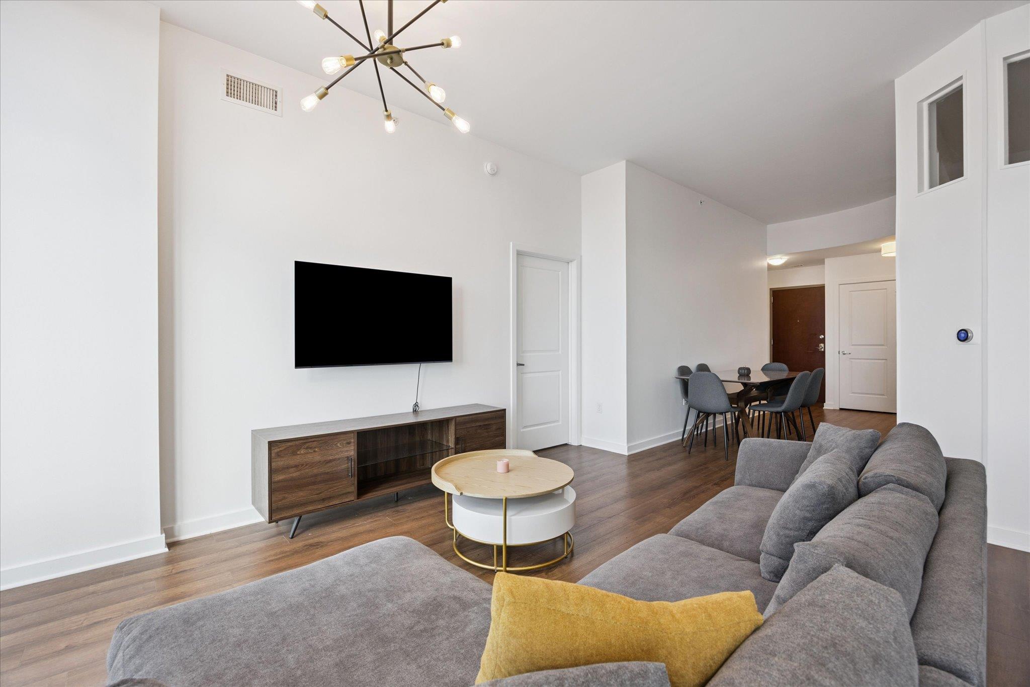 360 Nueces St # 2704, Austin, TX 78701