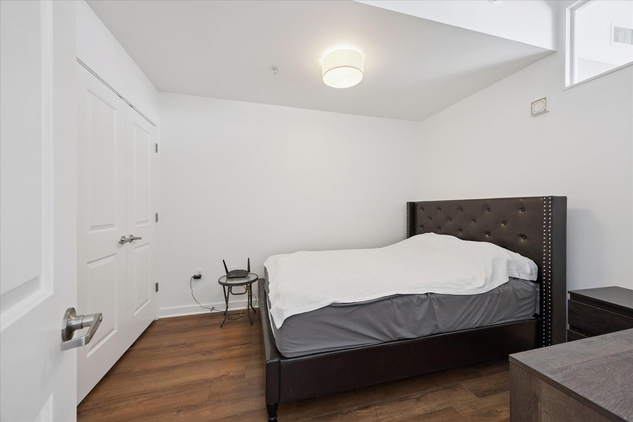 360 Nueces St # 2704, Austin, TX 78701