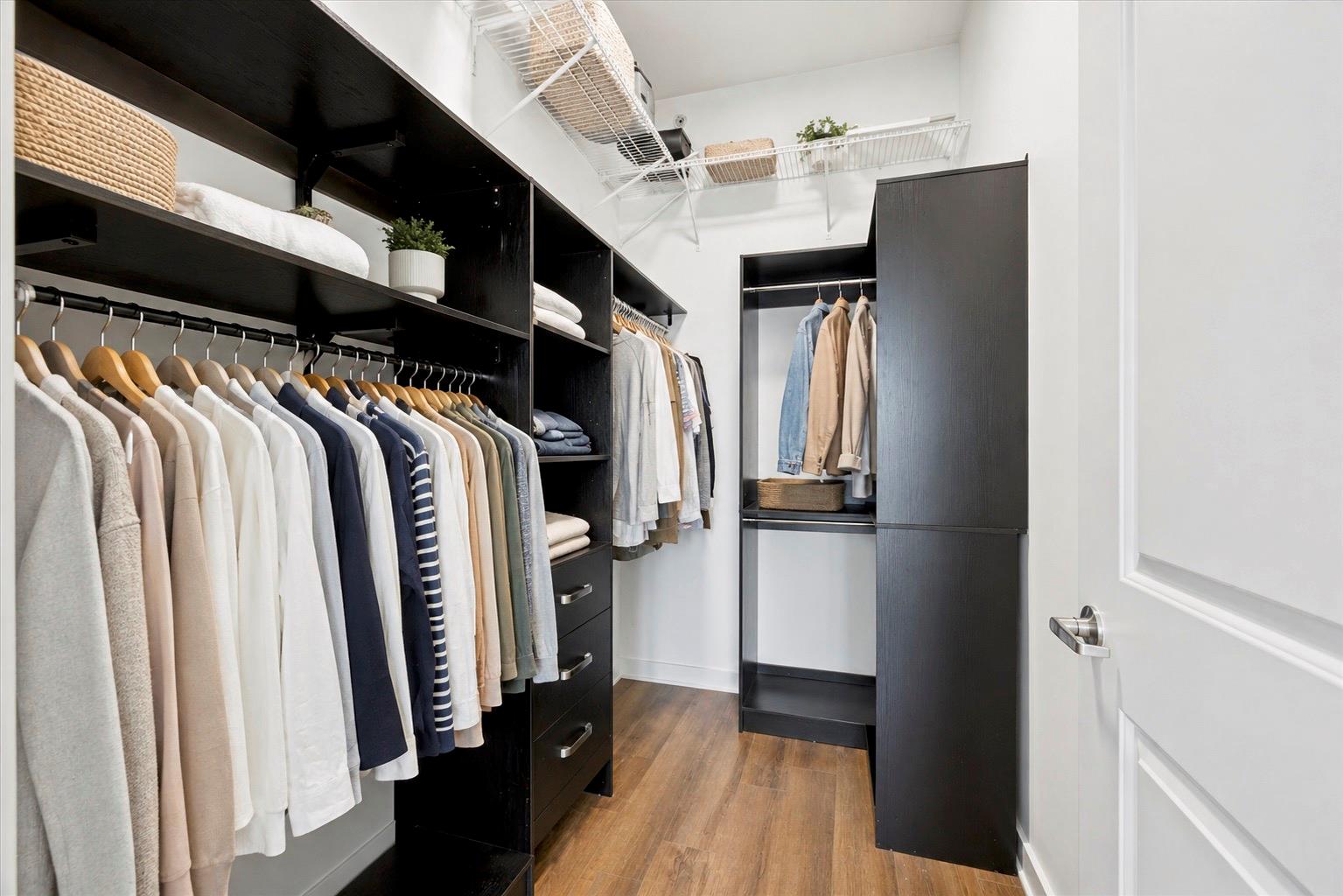 360 Nueces St # 2704, Austin, TX 78701