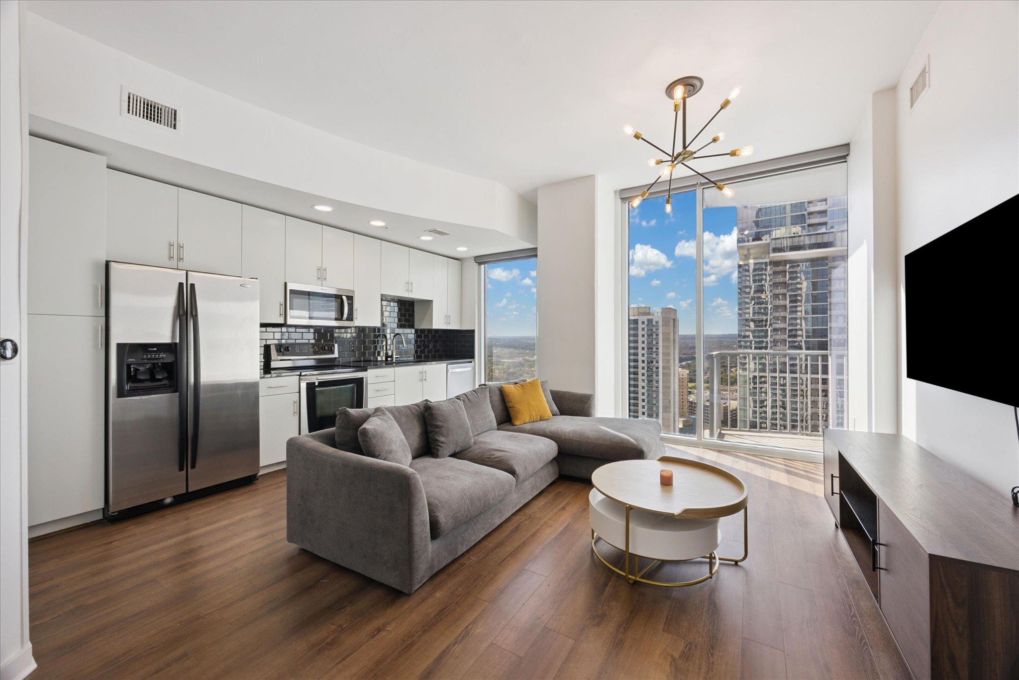 360 Nueces St # 2704, Austin, TX 78701