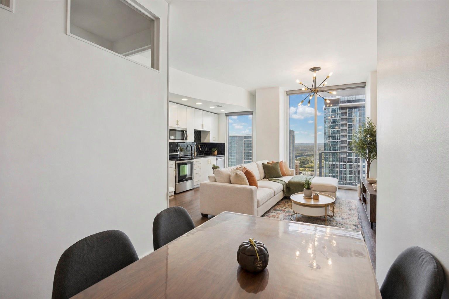 360 Nueces St # 2704, Austin, TX 78701