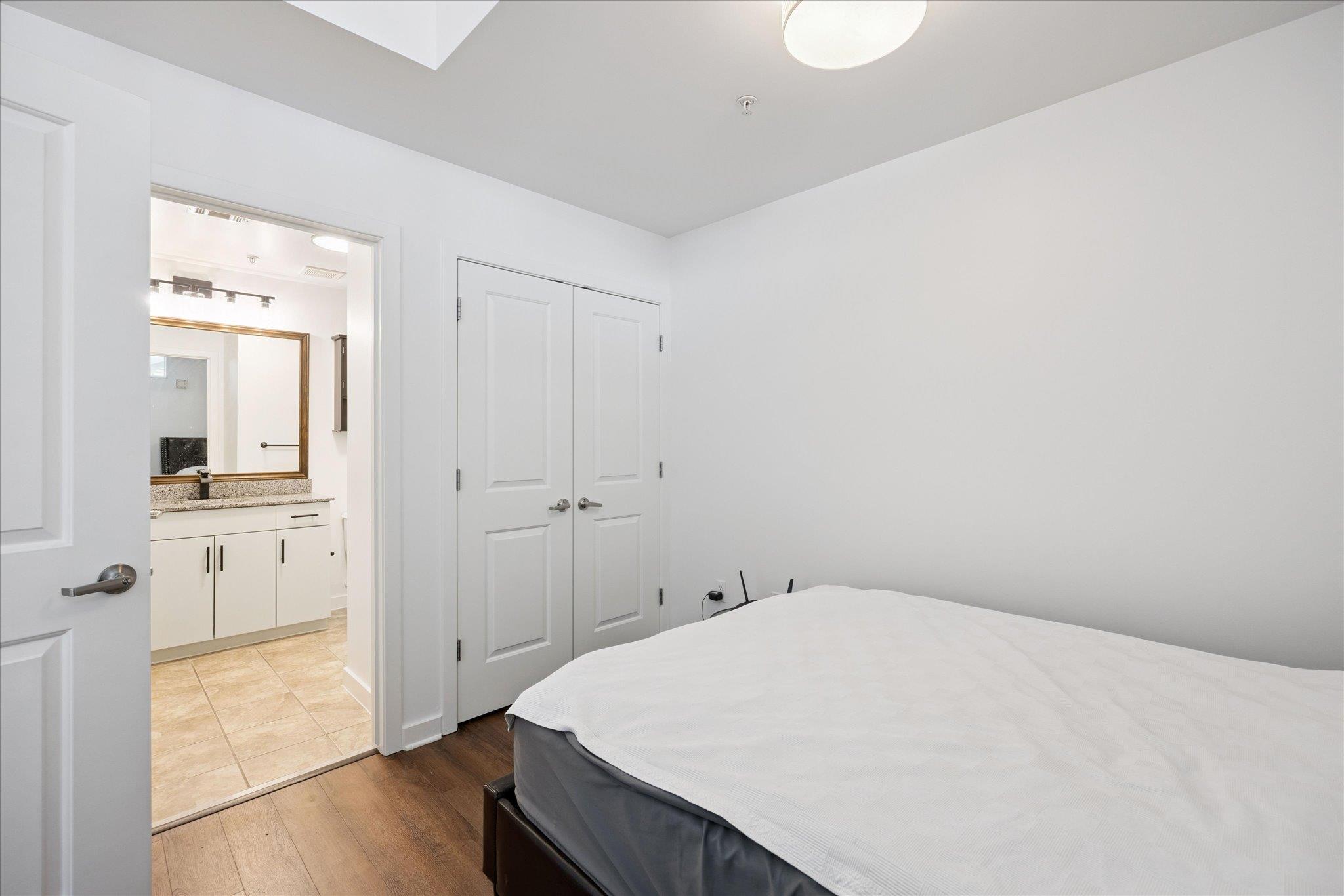 360 Nueces St # 2704, Austin, TX 78701