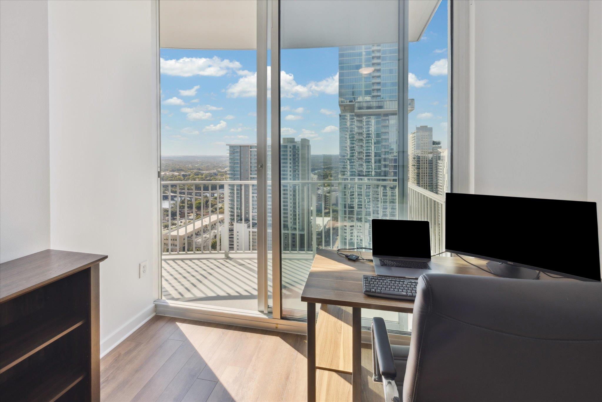 360 Nueces St # 2704, Austin, TX 78701