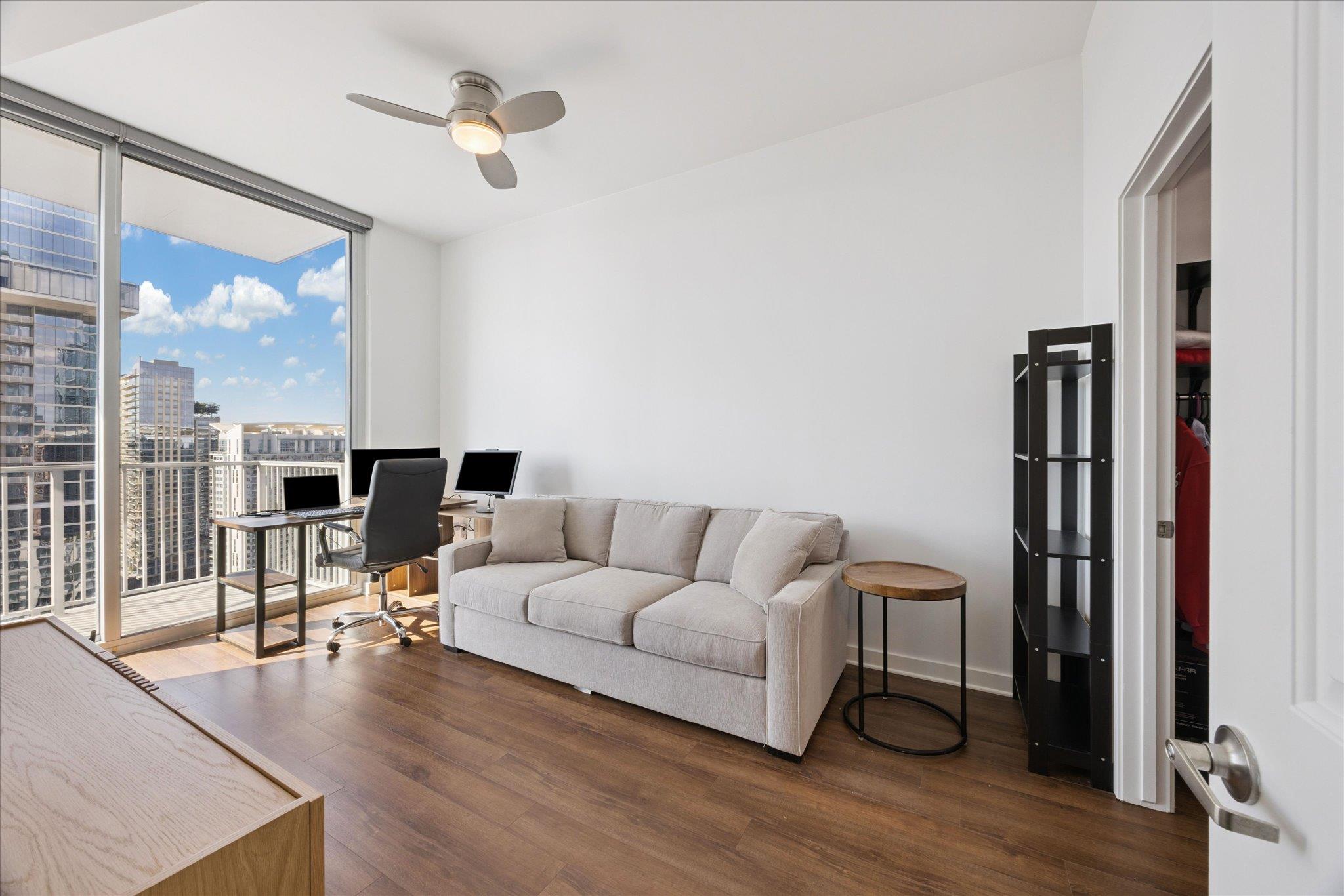 360 Nueces St # 2704, Austin, TX 78701