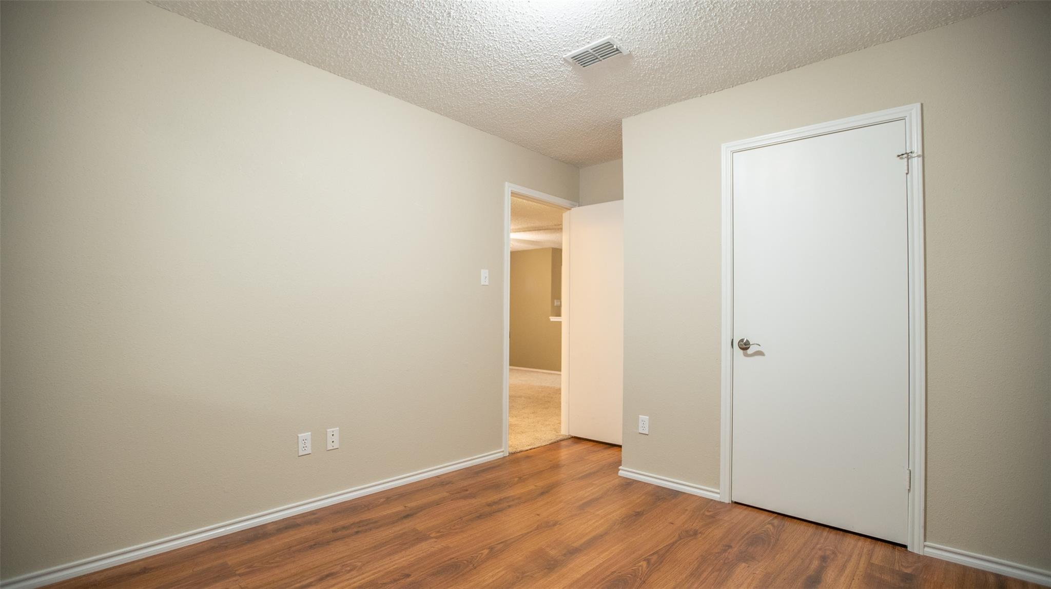 401 Parkview Dr, Pflugerville, TX 78660