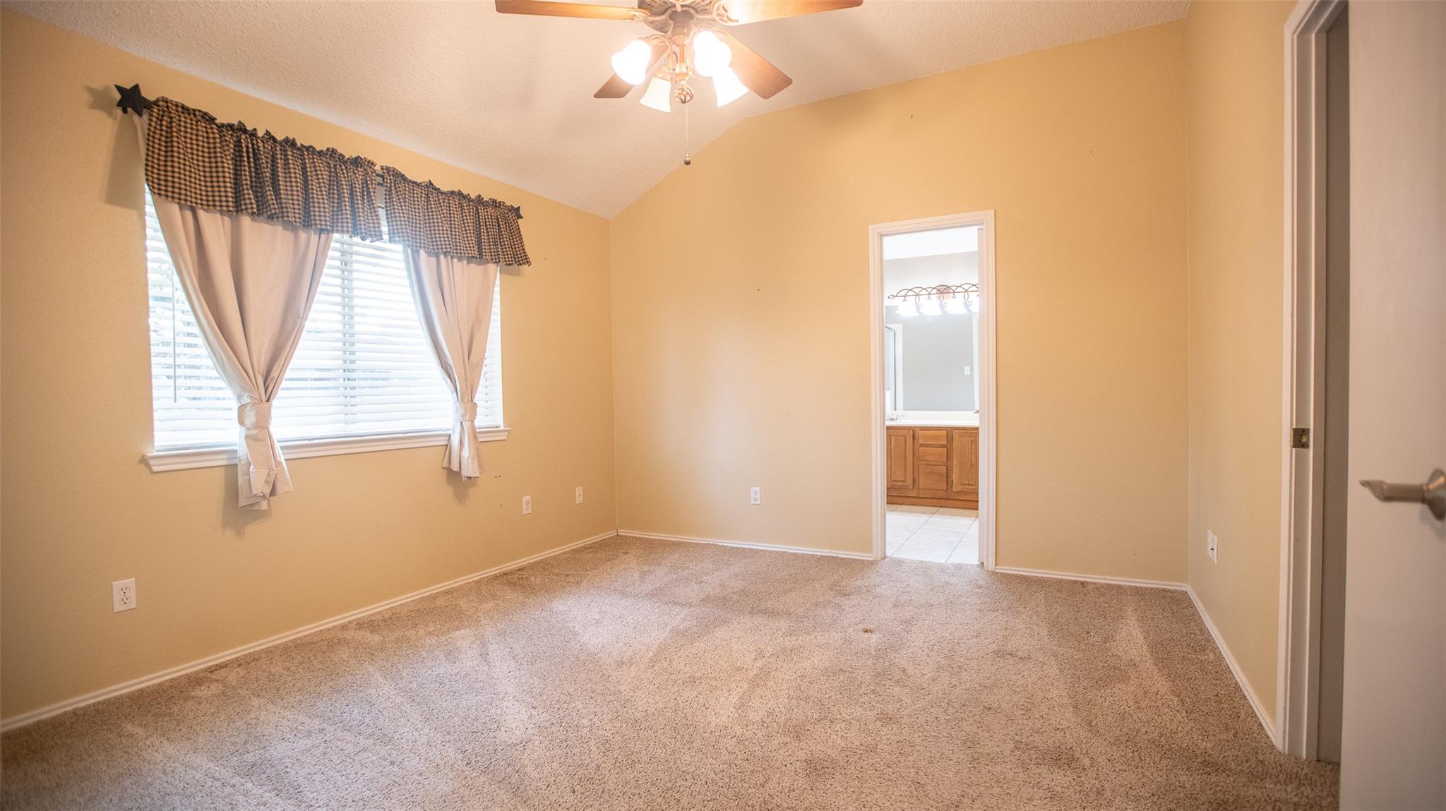 401 Parkview Dr, Pflugerville, TX 78660