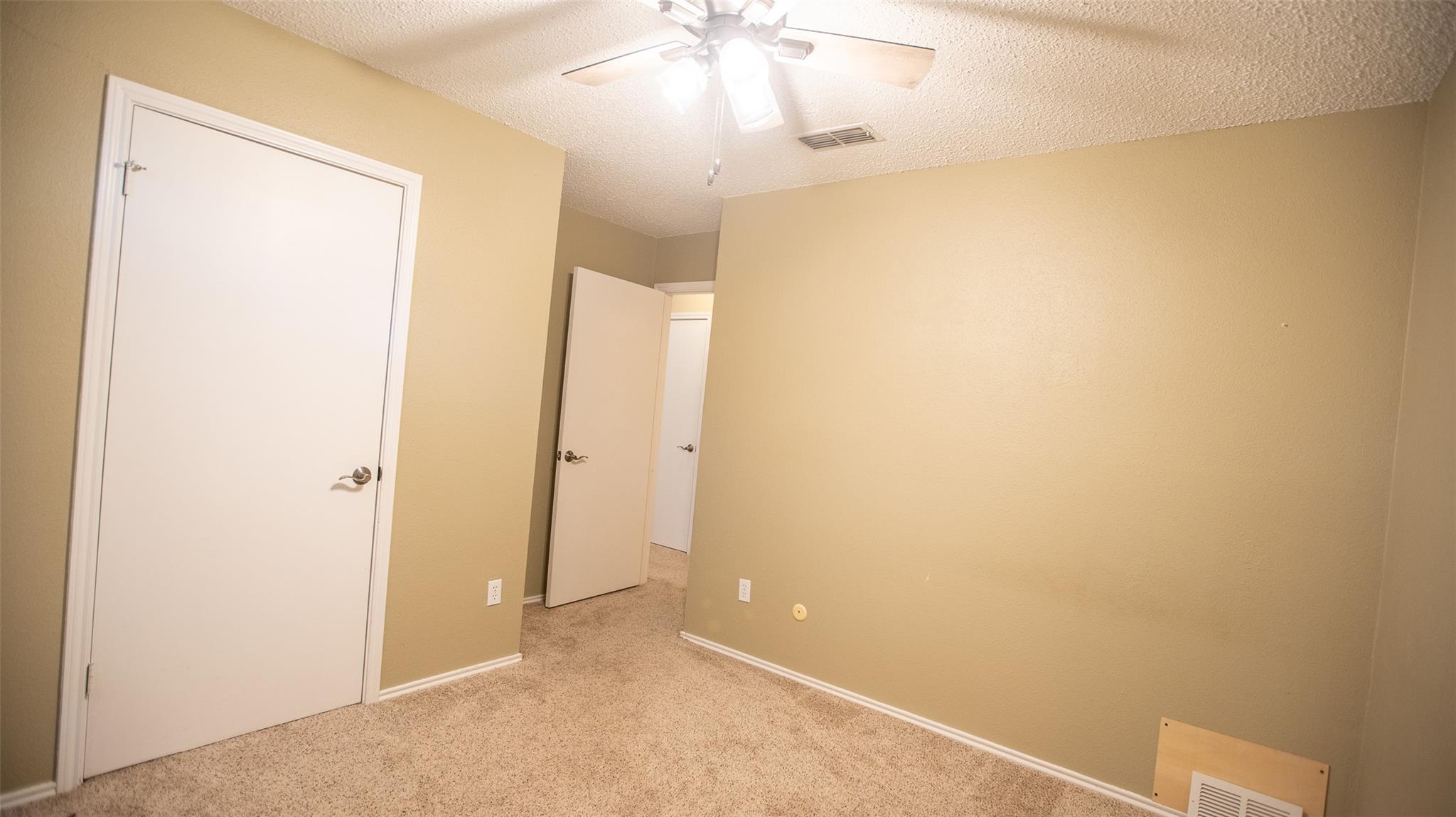 401 Parkview Dr, Pflugerville, TX 78660