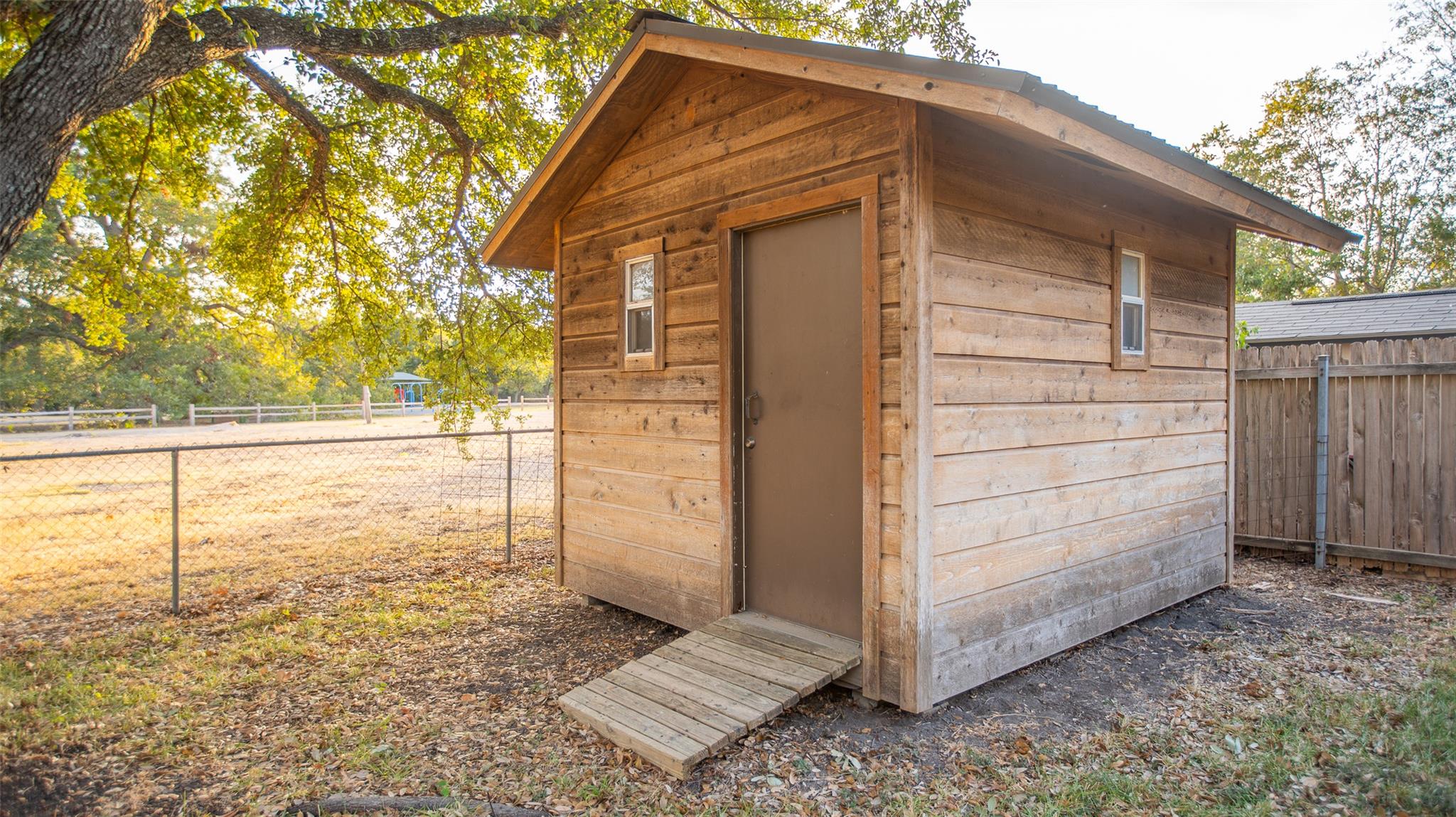 401 Parkview Dr, Pflugerville, TX 78660