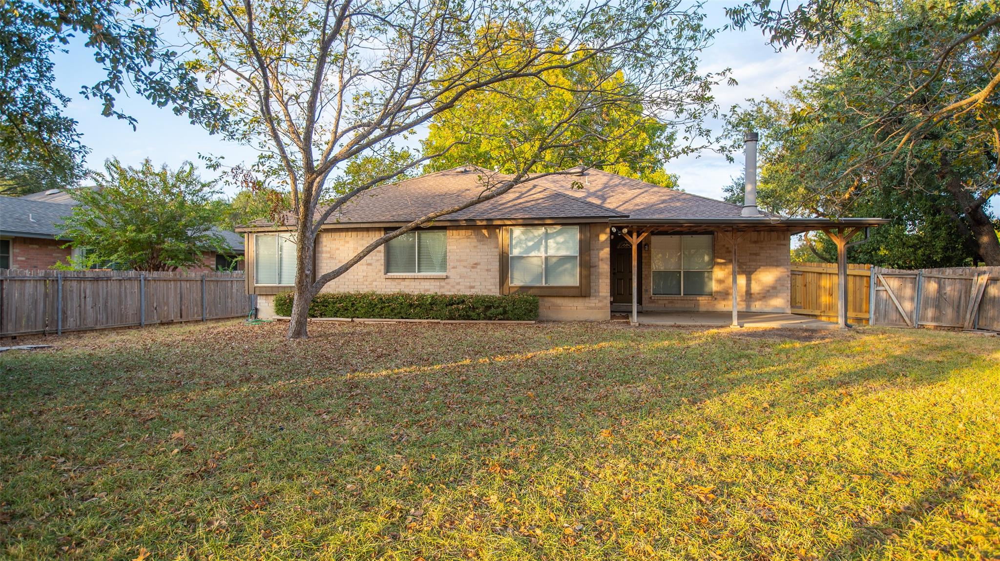 401 Parkview Dr, Pflugerville, TX 78660