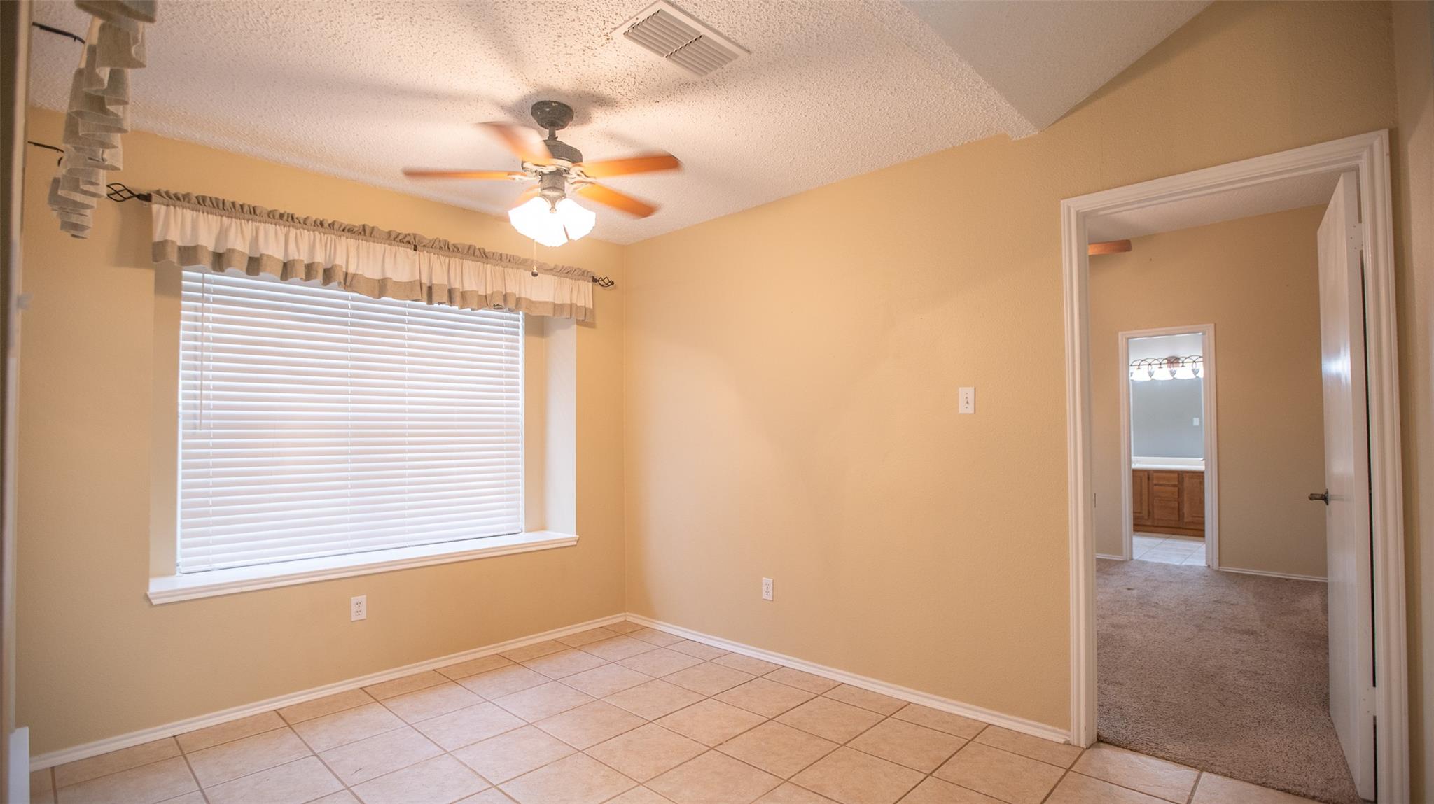 401 Parkview Dr, Pflugerville, TX 78660