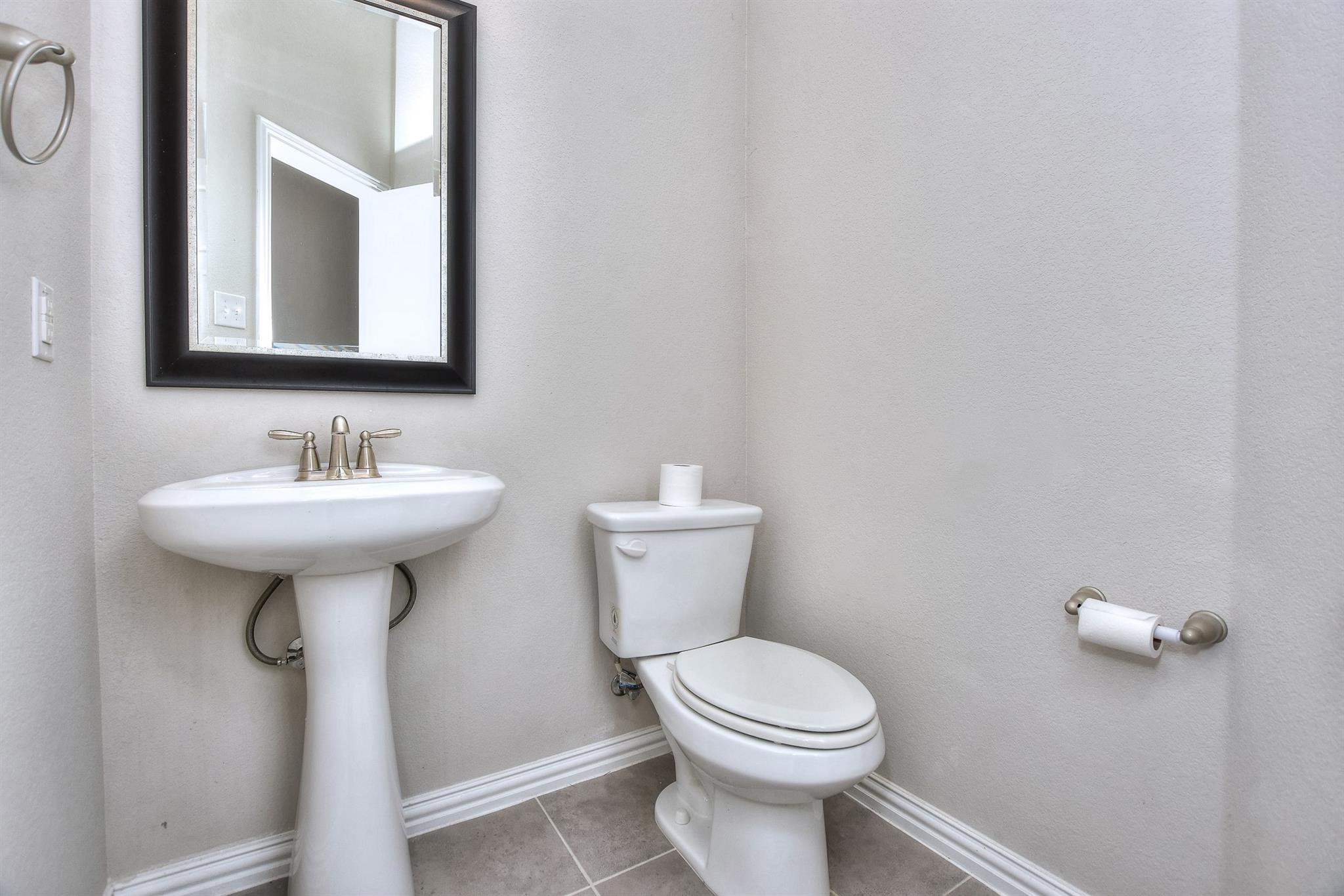 409 Bluehaw Dr, Georgetown, TX 78628