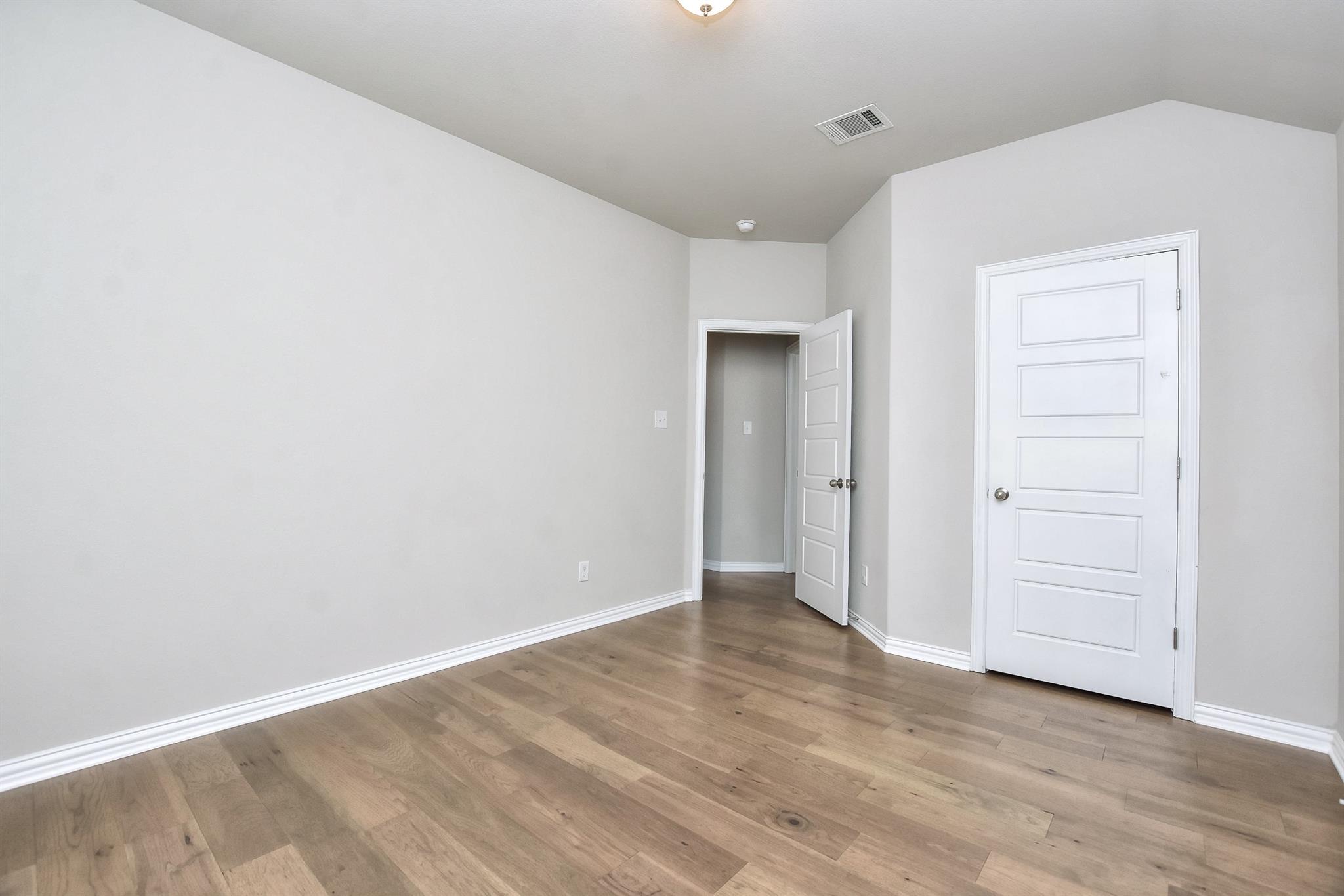 409 Bluehaw Dr, Georgetown, TX 78628