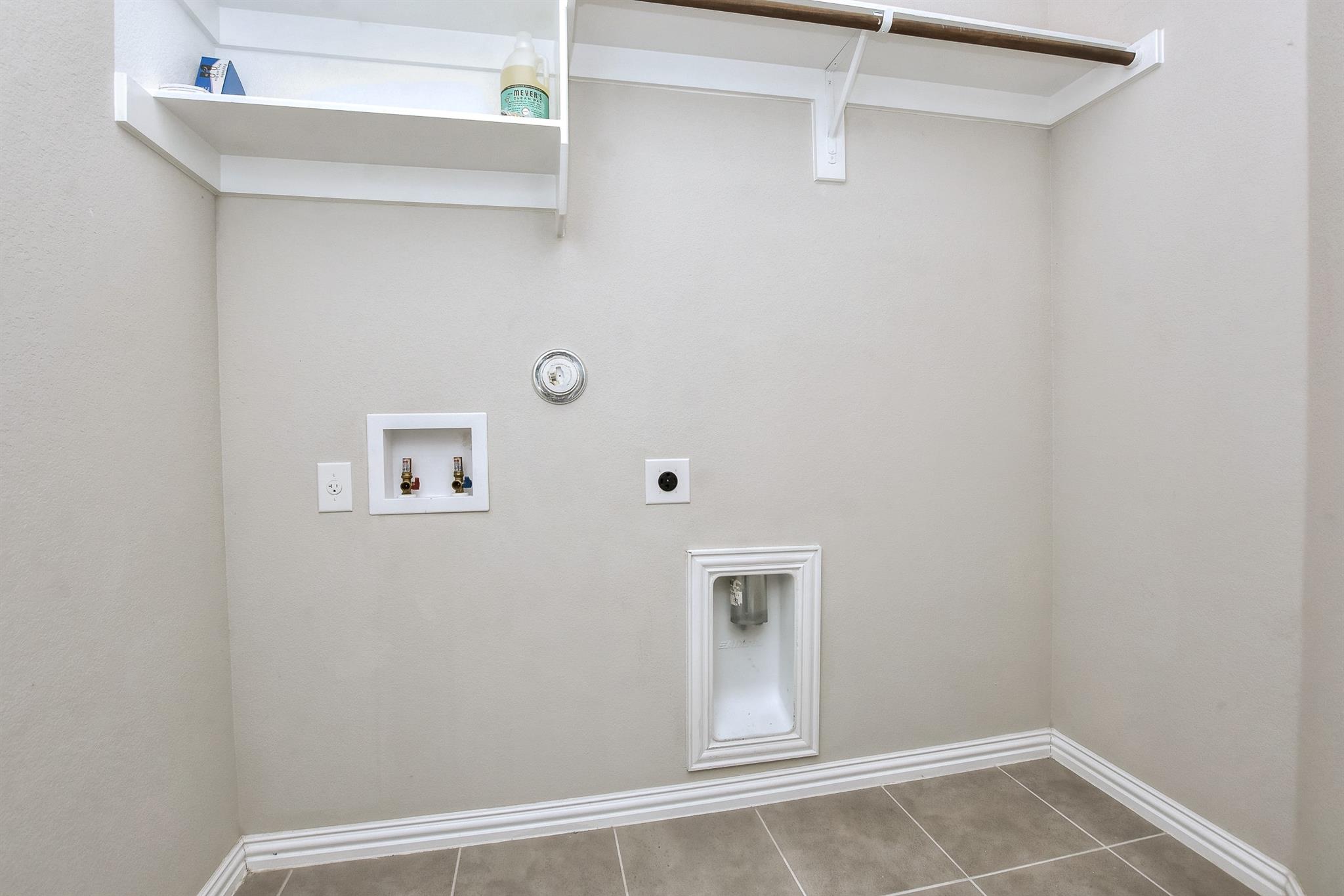 409 Bluehaw Dr, Georgetown, TX 78628