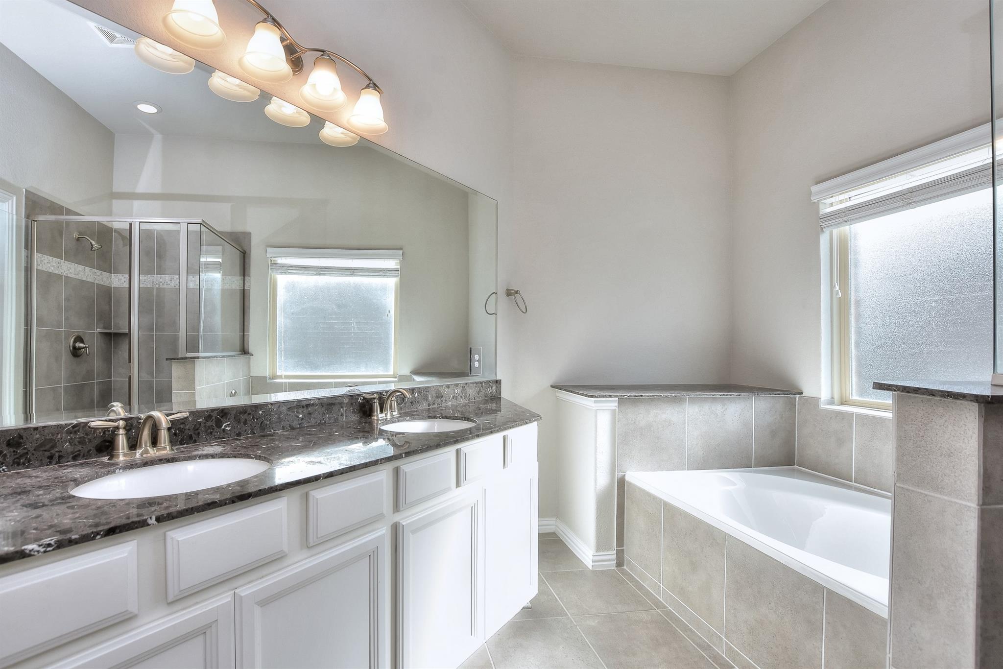 409 Bluehaw Dr, Georgetown, TX 78628