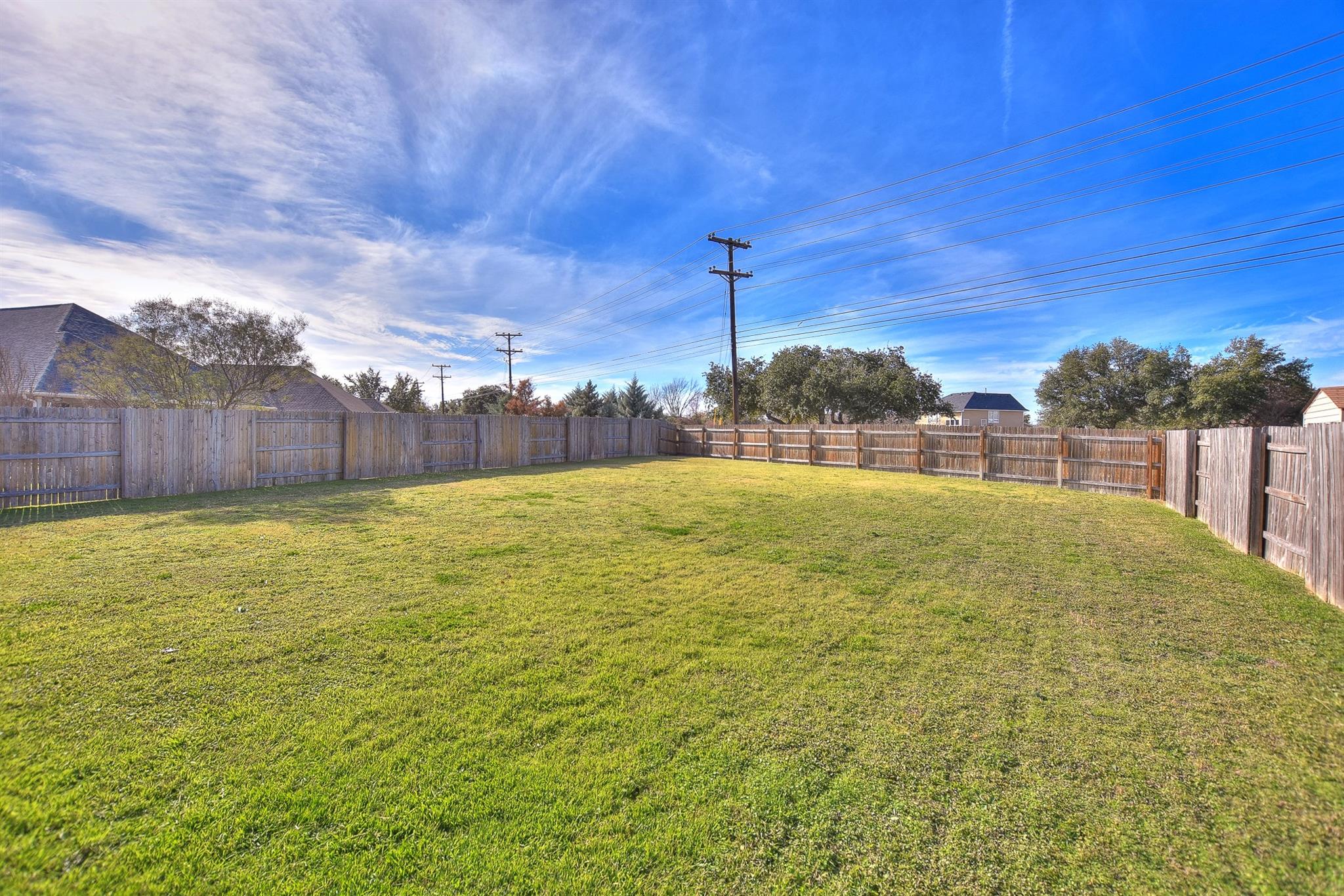 409 Bluehaw Dr, Georgetown, TX 78628