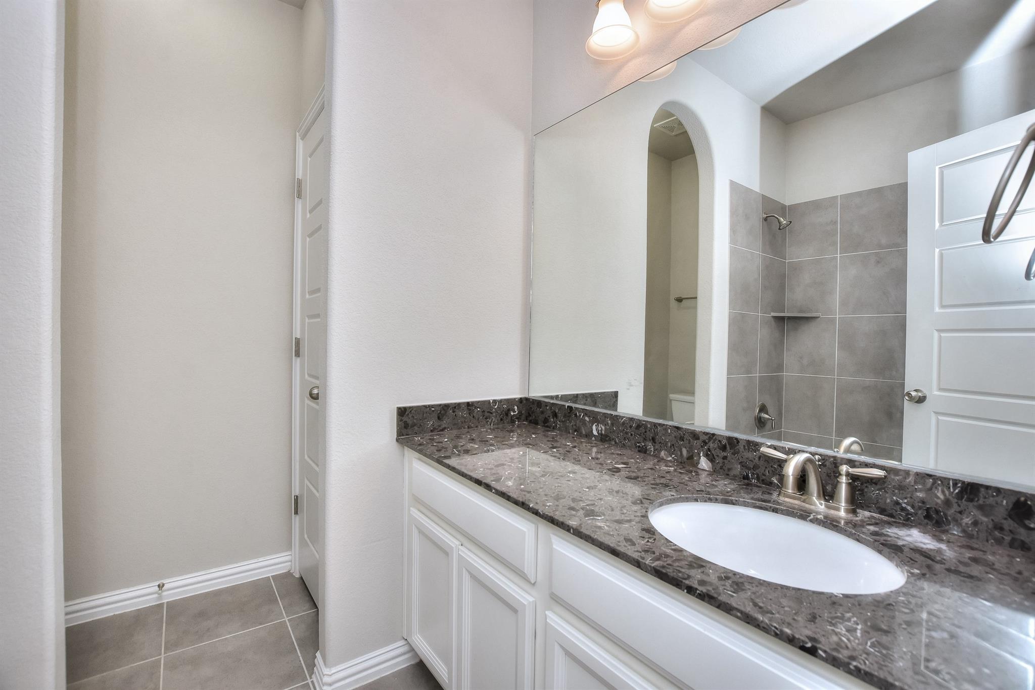 409 Bluehaw Dr, Georgetown, TX 78628