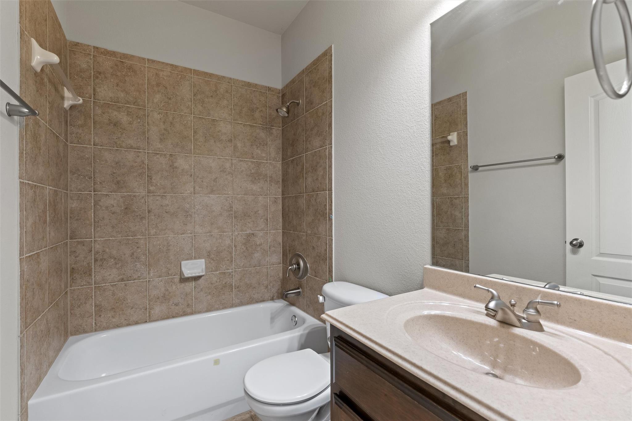 1240 Pine Forest Cir, Round Rock, TX 78665