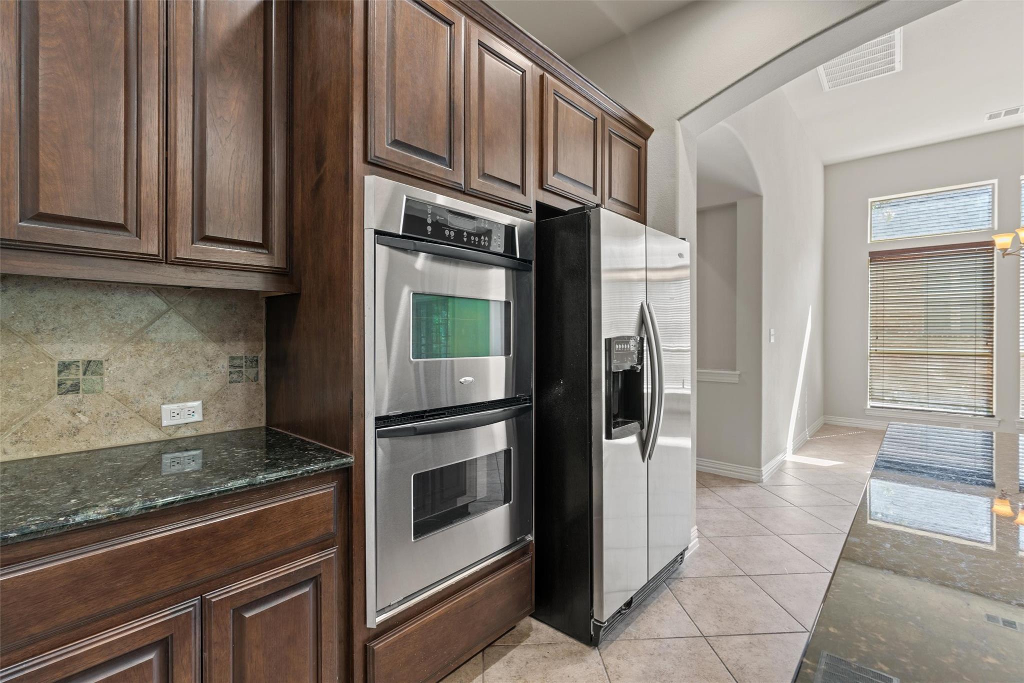 1240 Pine Forest Cir, Round Rock, TX 78665