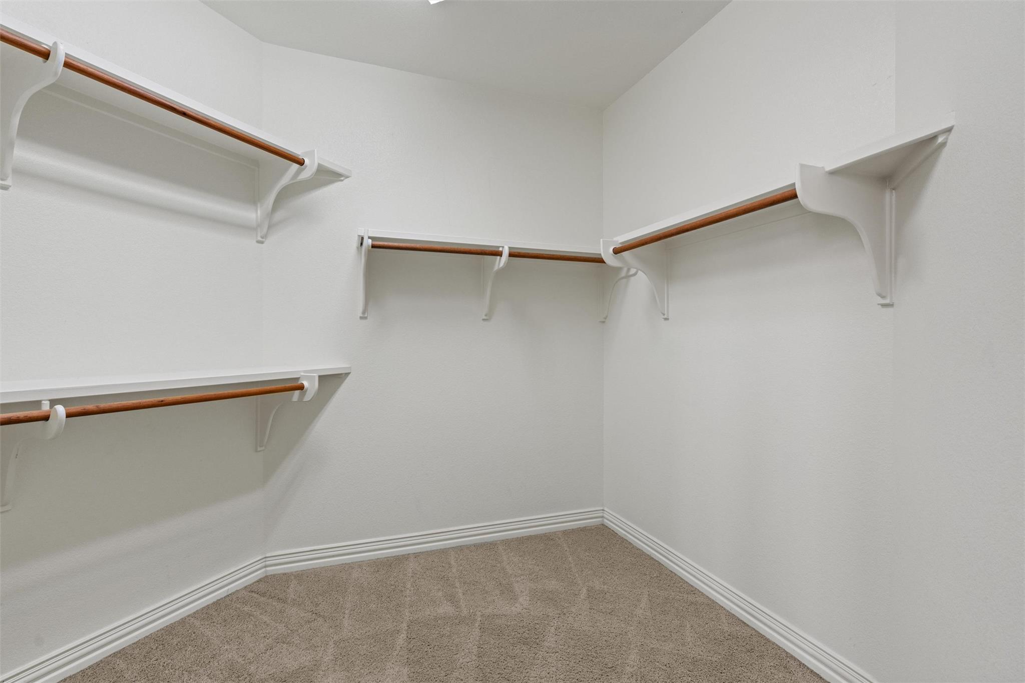 1240 Pine Forest Cir, Round Rock, TX 78665