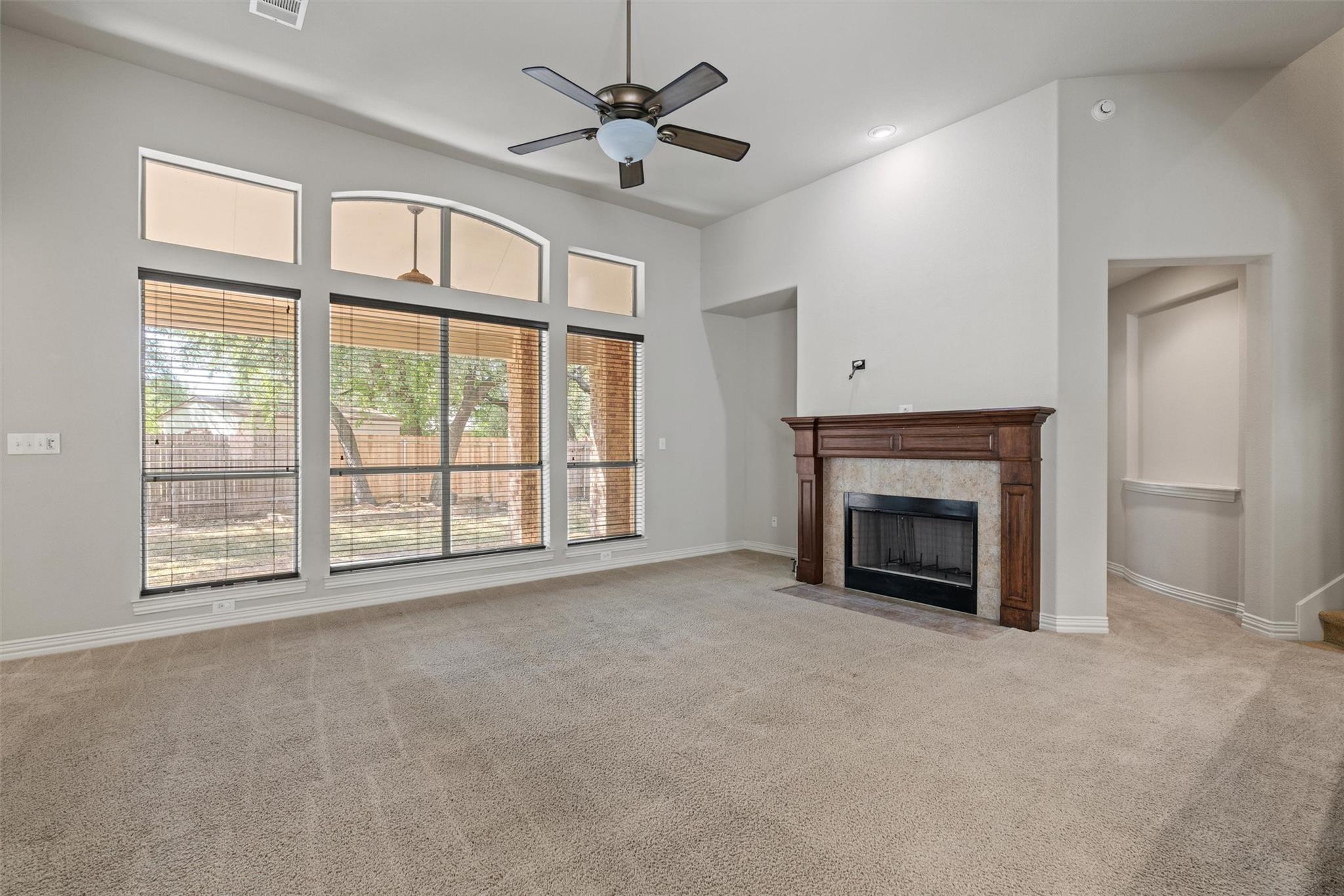 1240 Pine Forest Cir, Round Rock, TX 78665