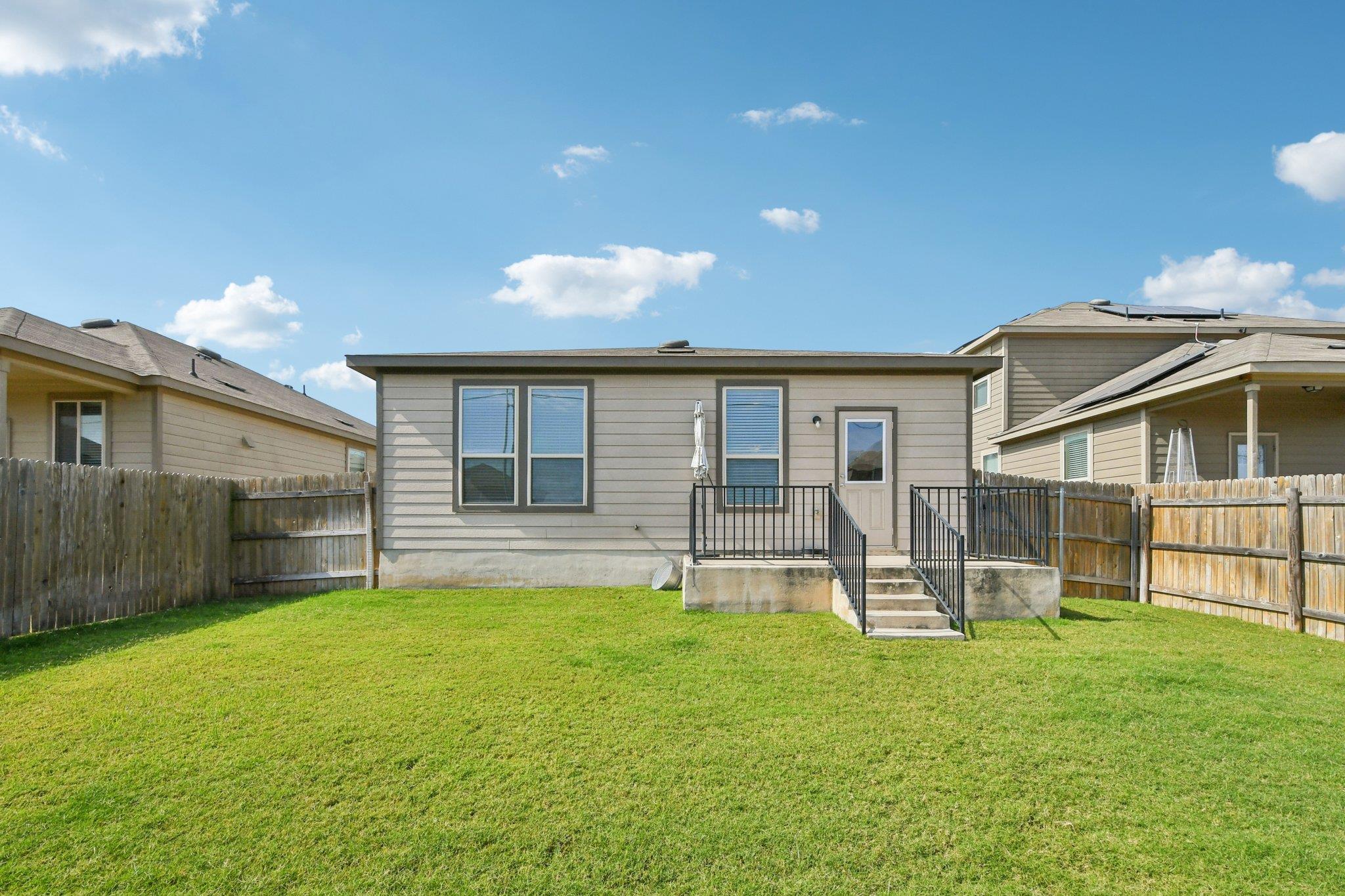213 Ibis Falls Loop, Jarrell, TX 76537
