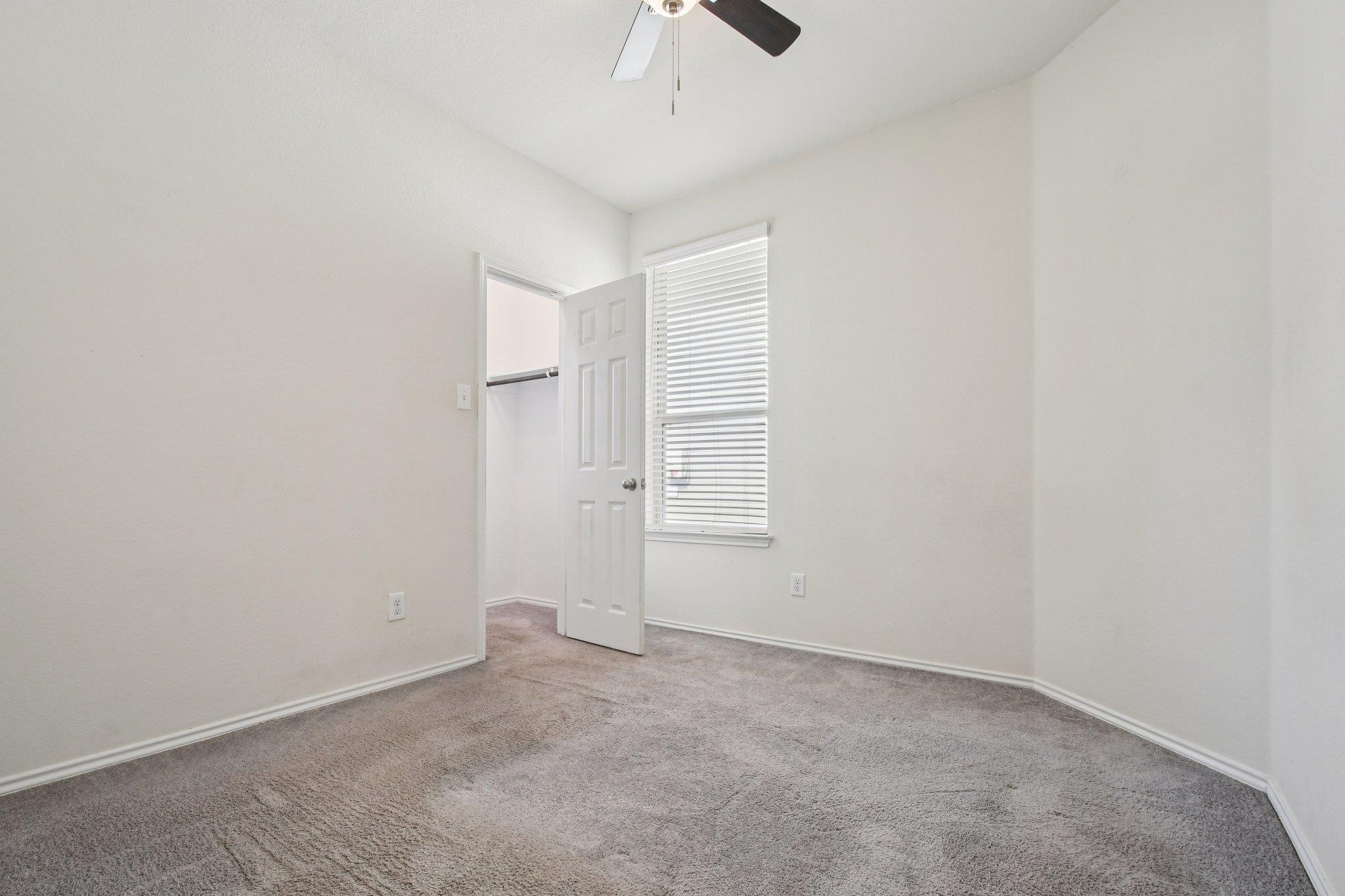 213 Ibis Falls Loop, Jarrell, TX 76537