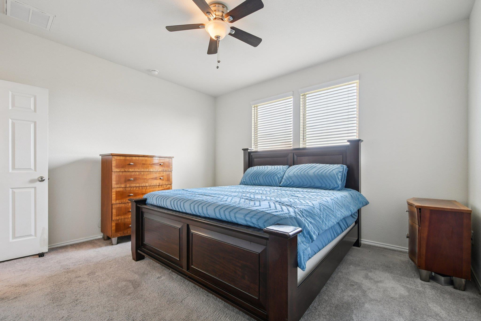 213 Ibis Falls Loop, Jarrell, TX 76537