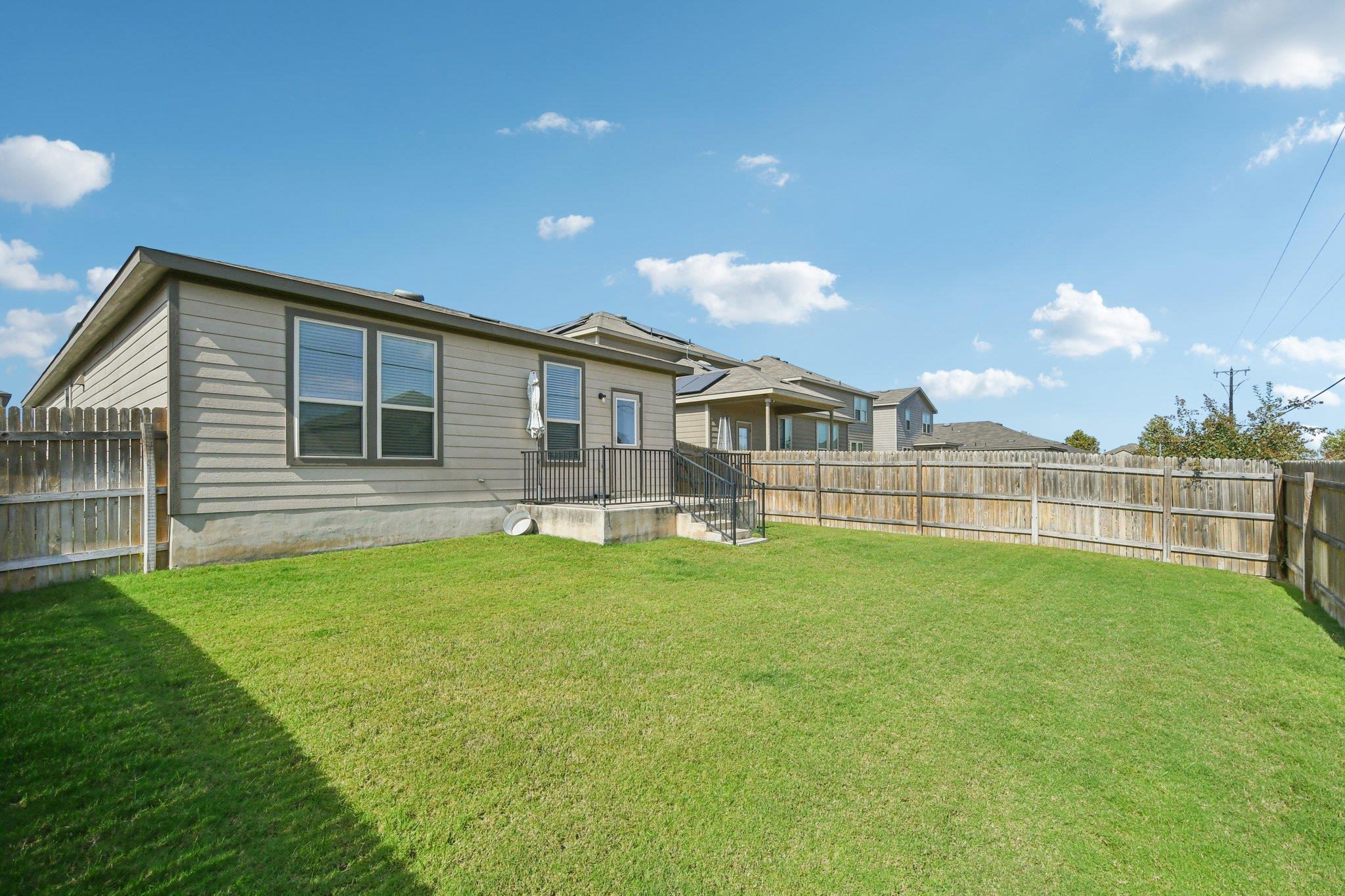 213 Ibis Falls Loop, Jarrell, TX 76537