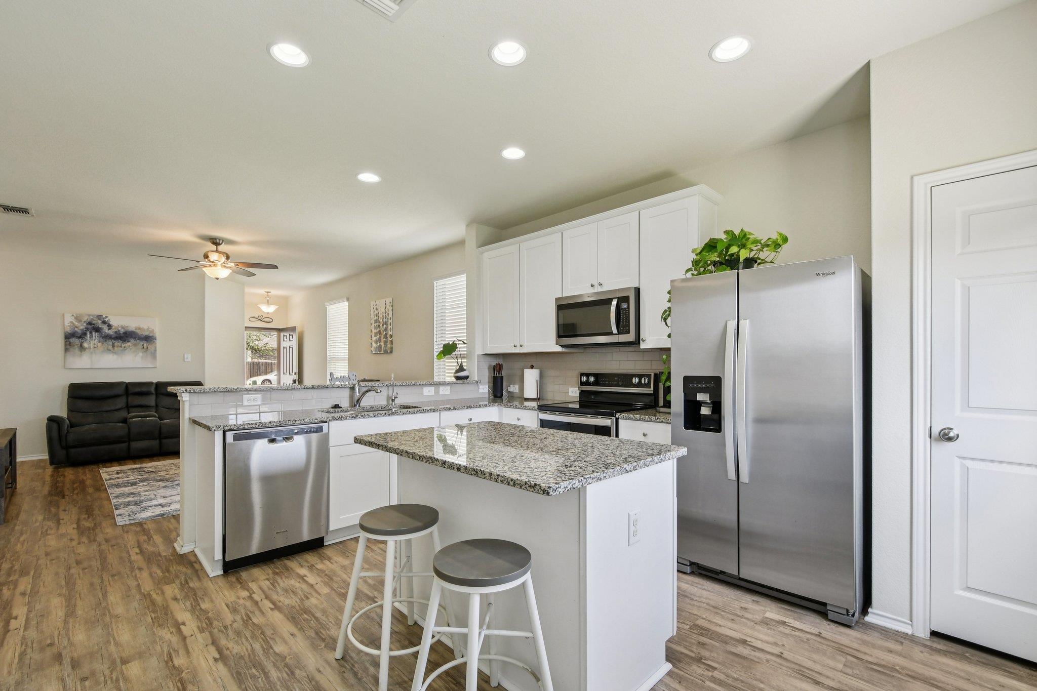 213 Ibis Falls Loop, Jarrell, TX 76537