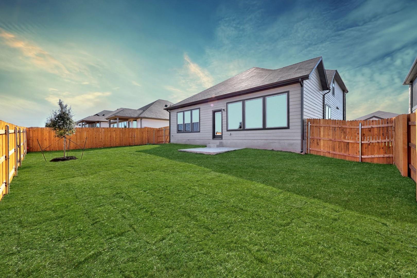 112 Divisadero Dr, Hutto, TX 78634