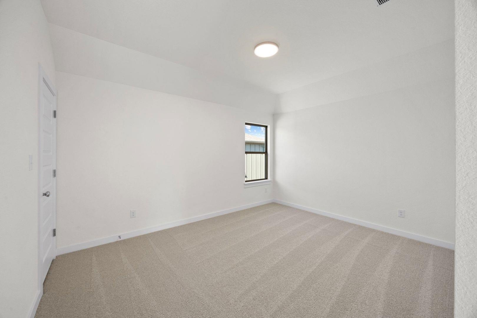 112 Divisadero Dr, Hutto, TX 78634