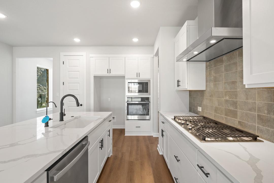 404 Milkwood Terrace, Dripping Springs, TX 78620