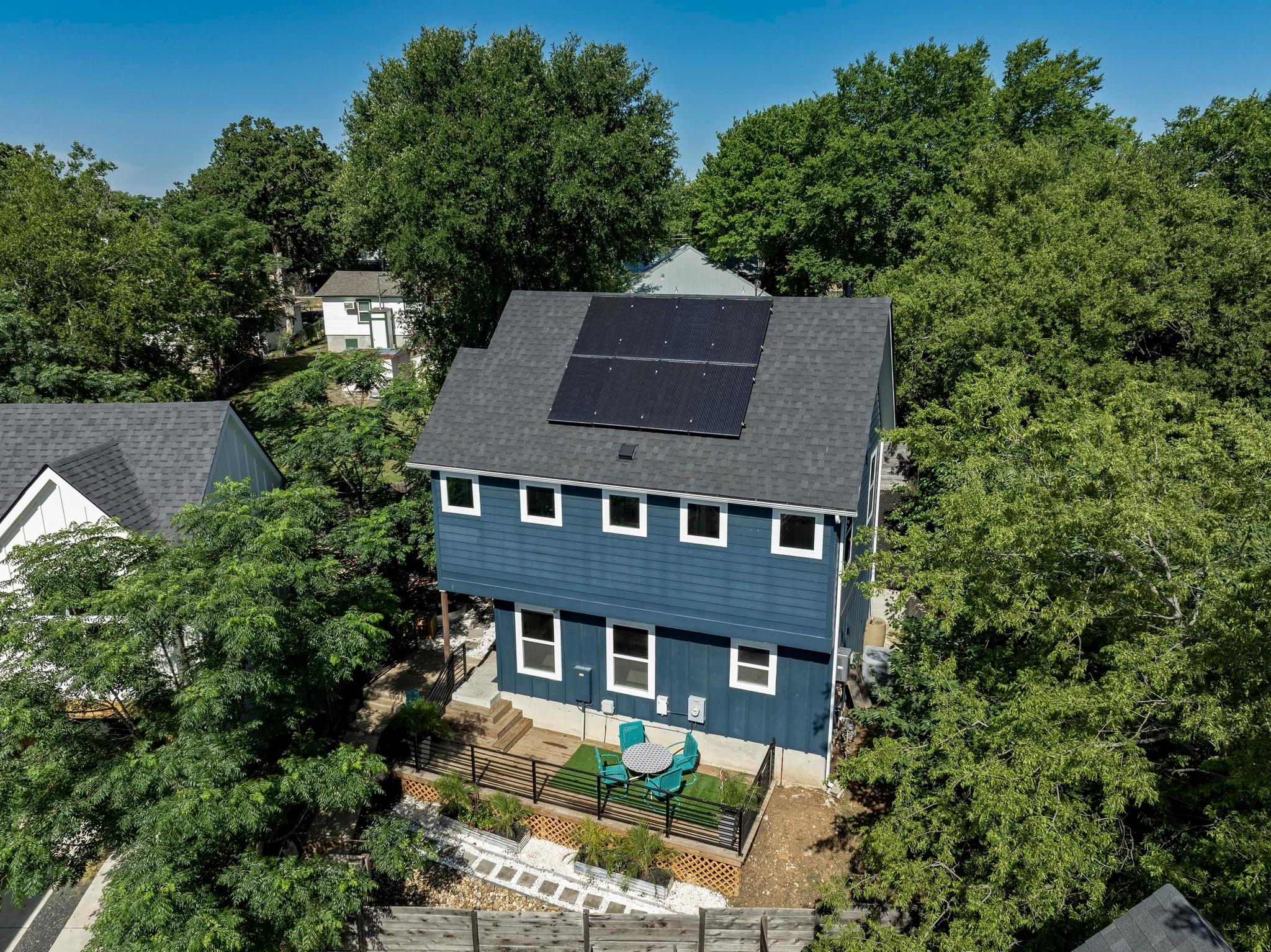 1210 Luna St # 2, Austin, TX 78721