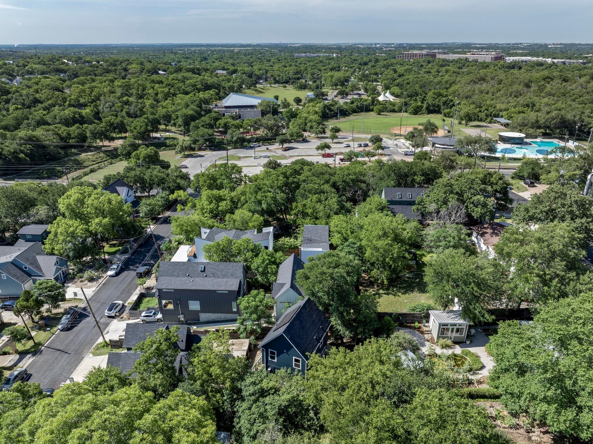 1210 Luna St # 2, Austin, TX 78721