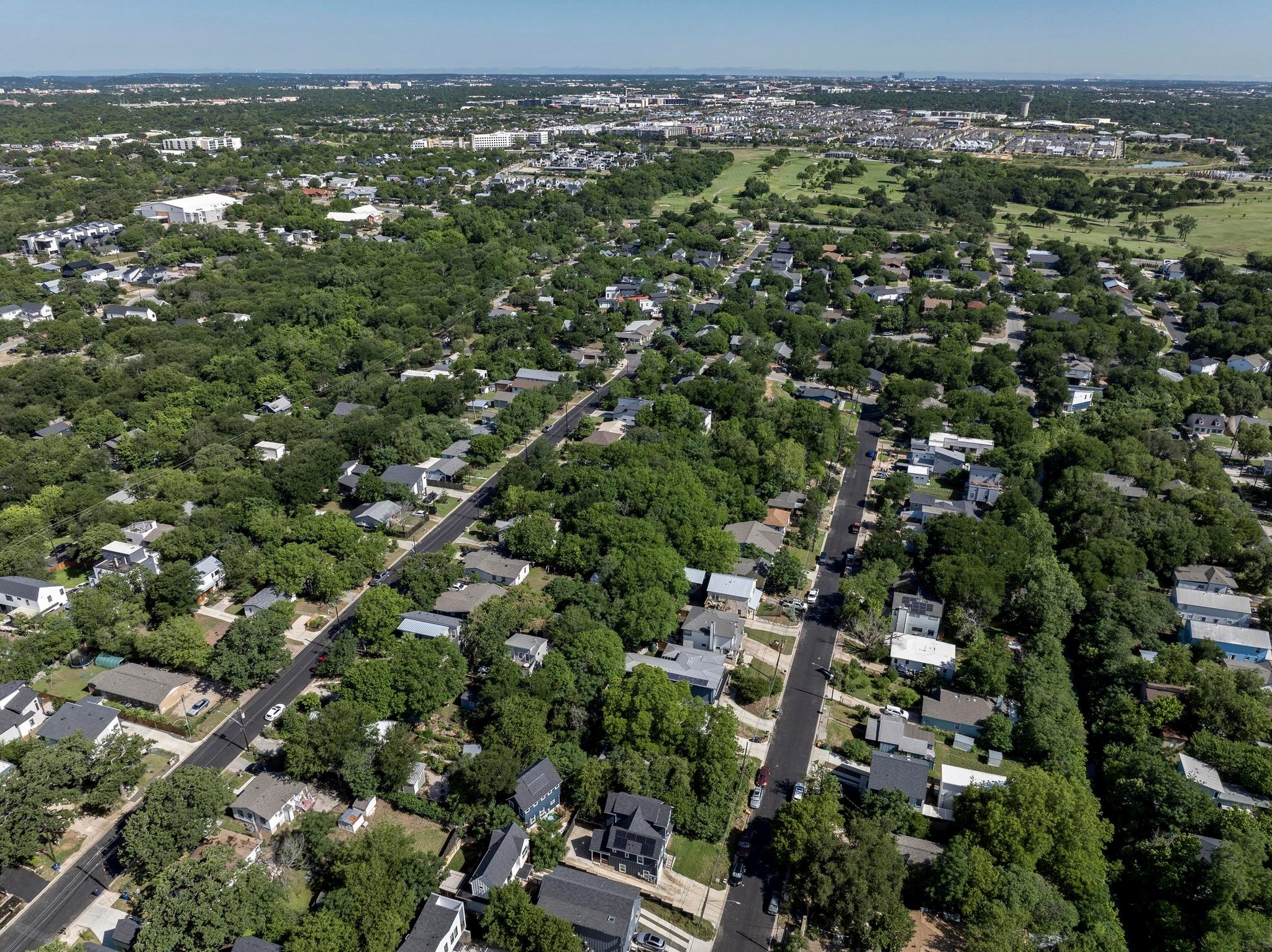 1210 Luna St # 2, Austin, TX 78721