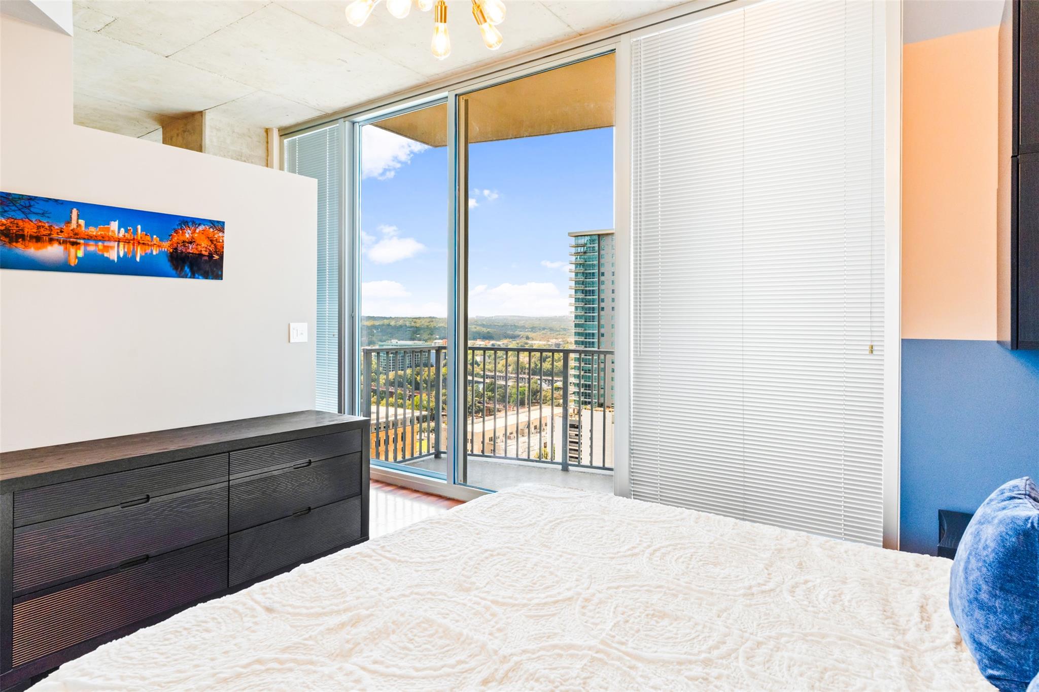 360 Nueces St # 2006, Austin, TX 78701