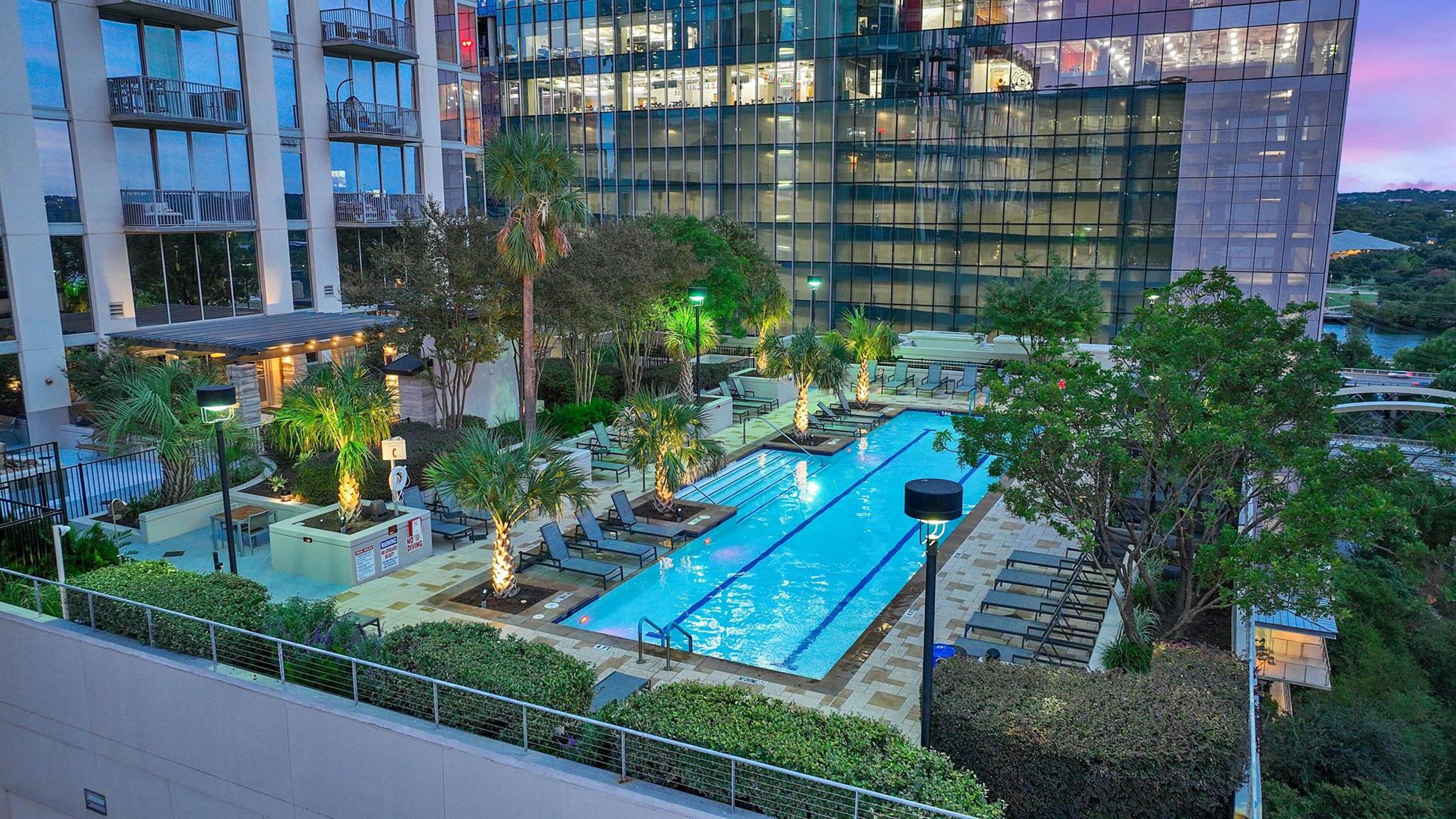 360 Nueces St # 2006, Austin, TX 78701