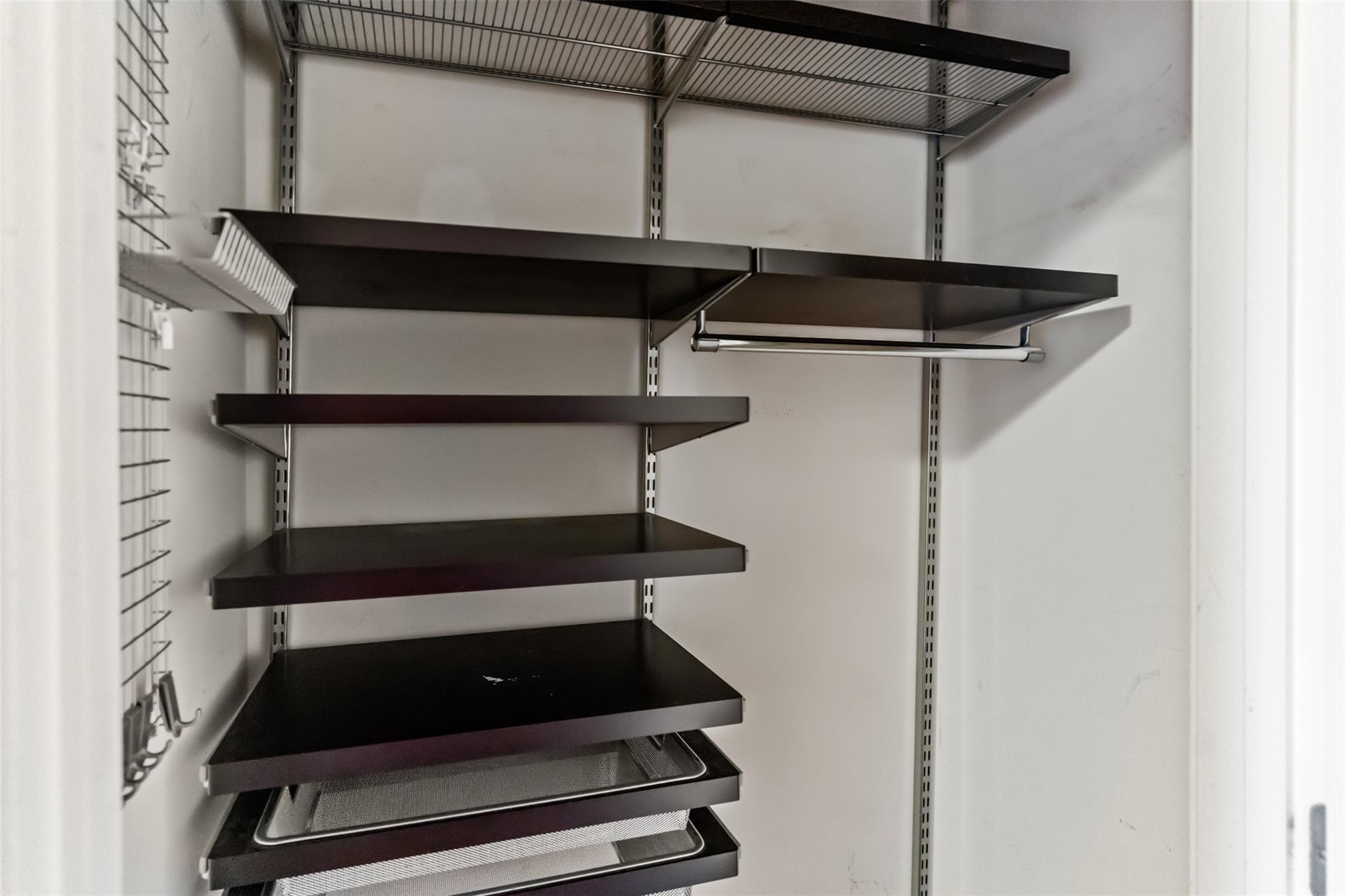 360 Nueces St # 2006, Austin, TX 78701