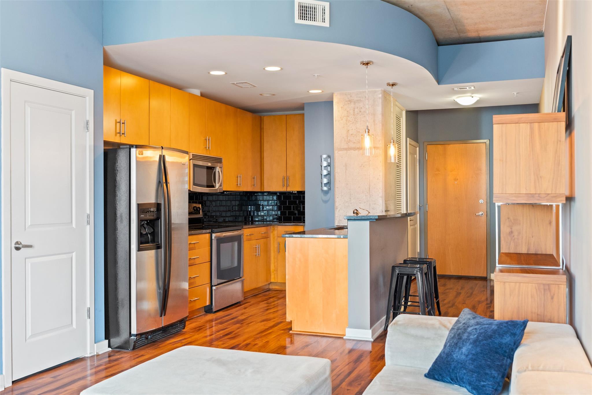 360 Nueces St # 2006, Austin, TX 78701