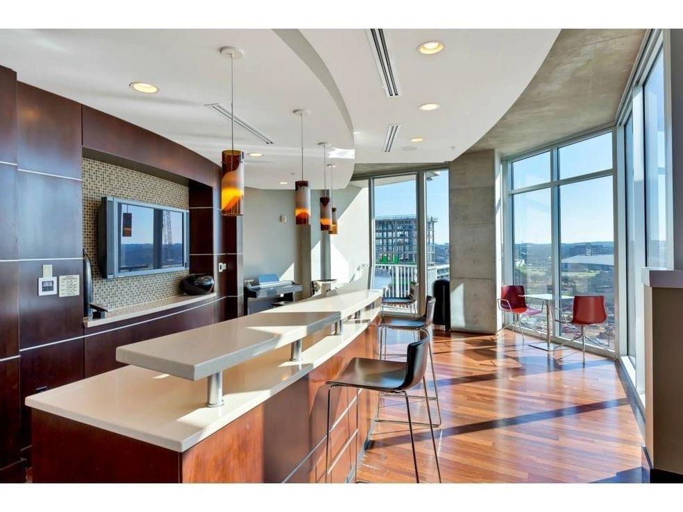 360 Nueces St # 2006, Austin, TX 78701