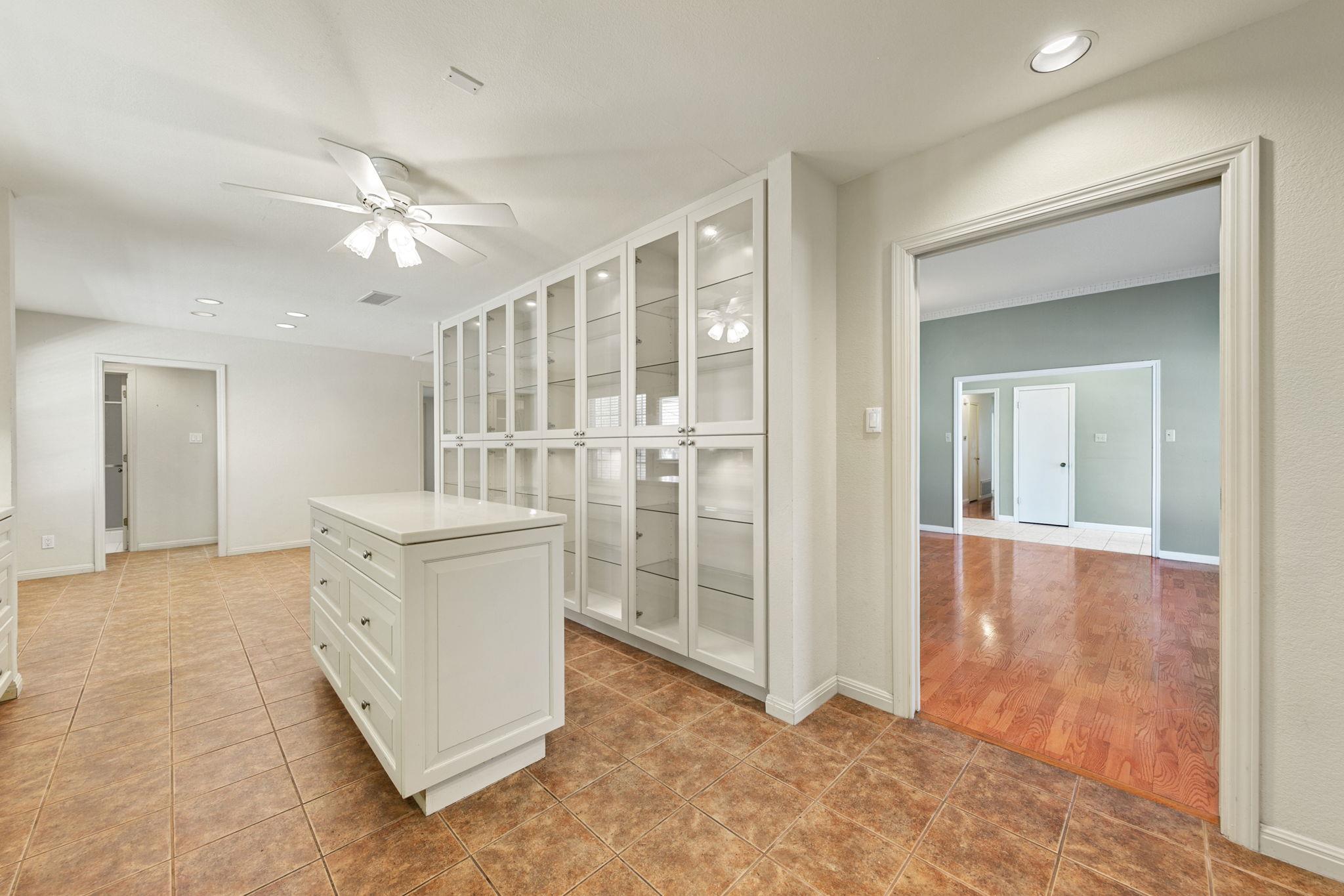 7403 W Rim Dr, Austin, TX 78731