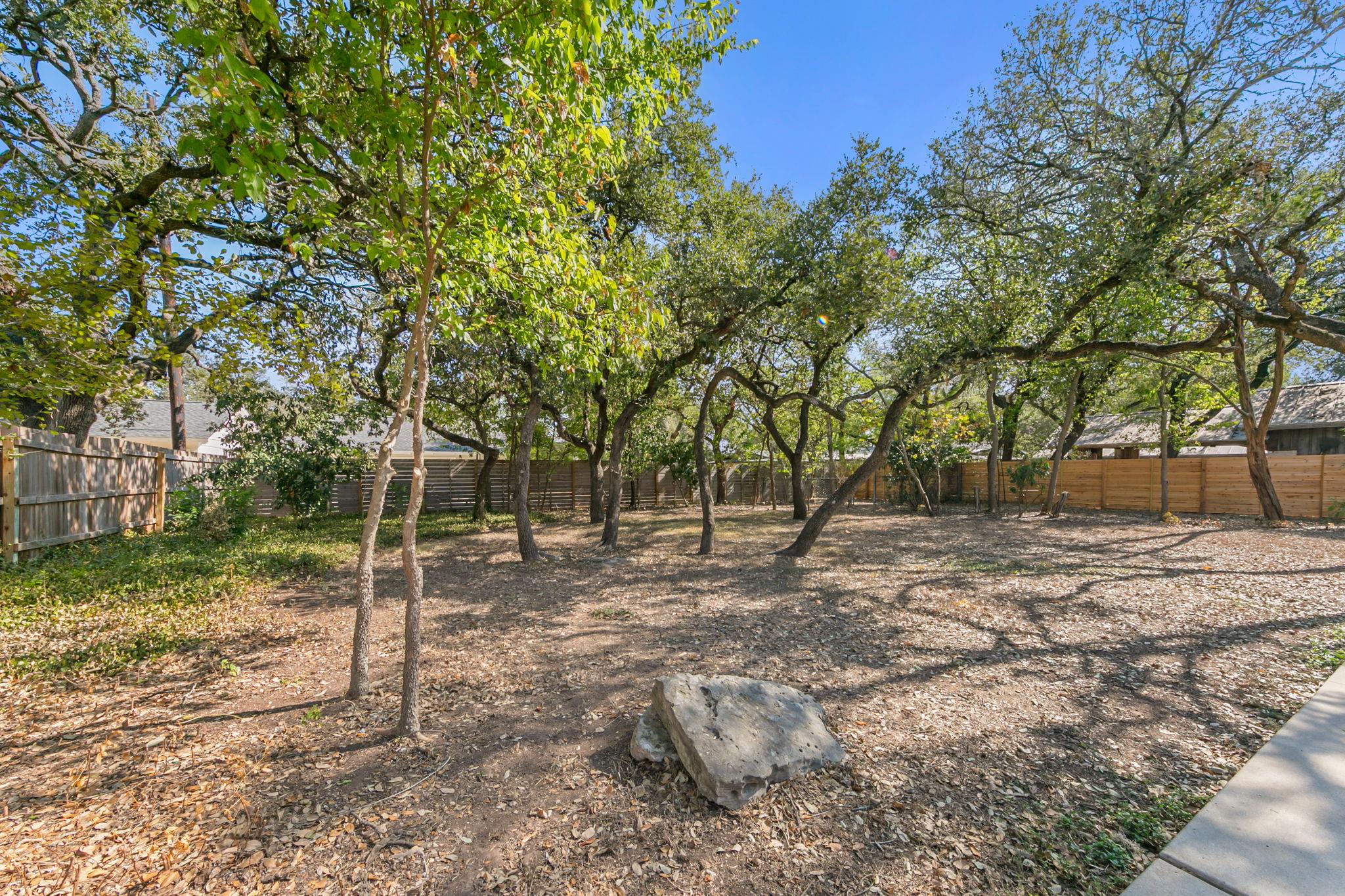 7403 W Rim Dr, Austin, TX 78731