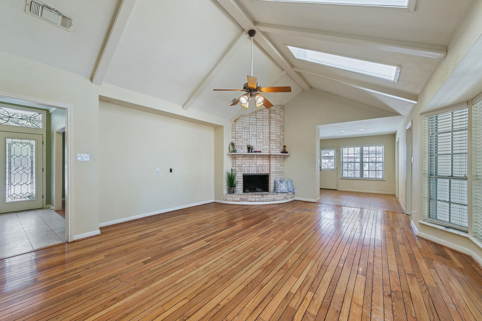 7403 W Rim Dr, Austin, TX 78731