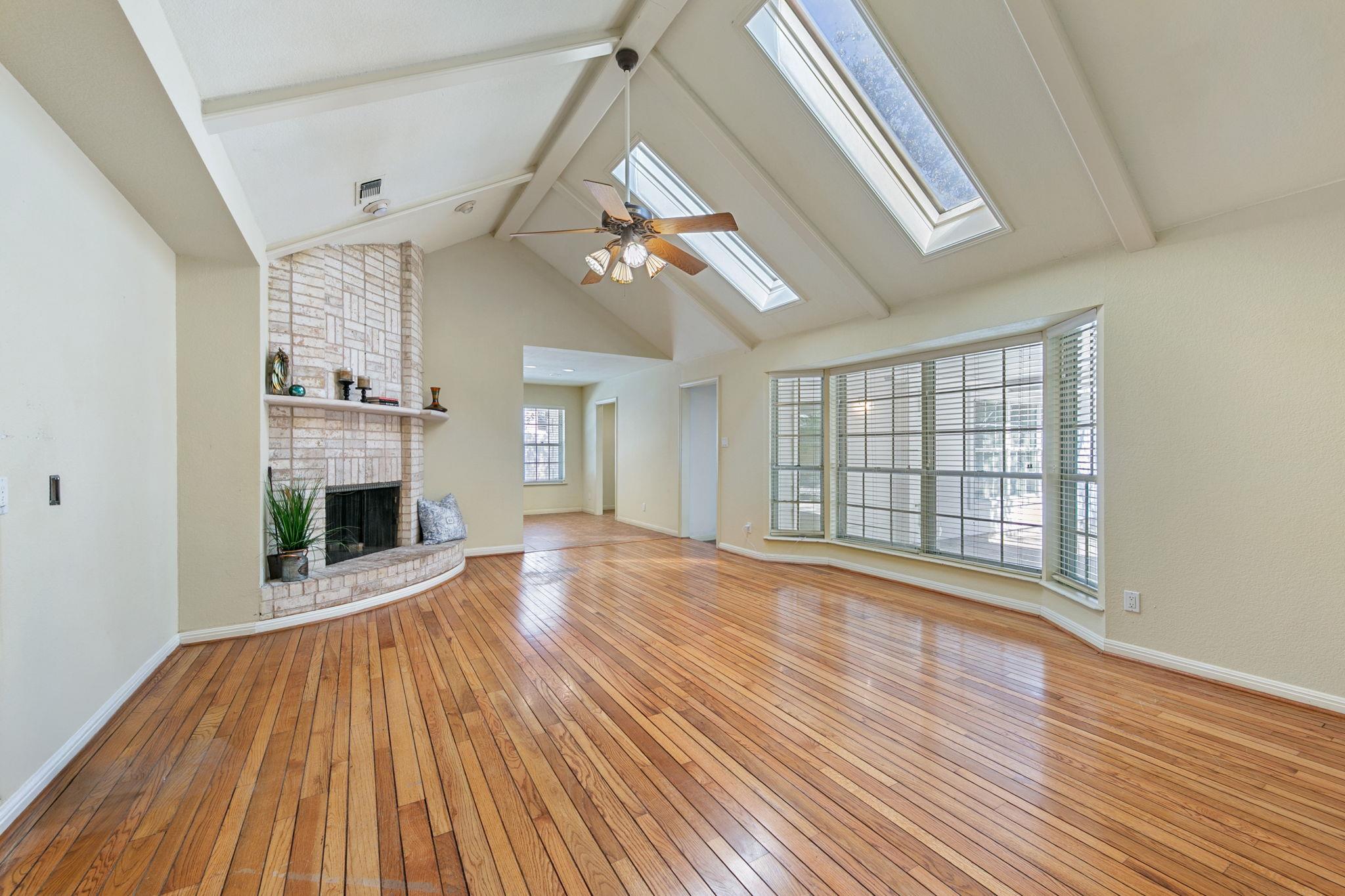 7403 W Rim Dr, Austin, TX 78731