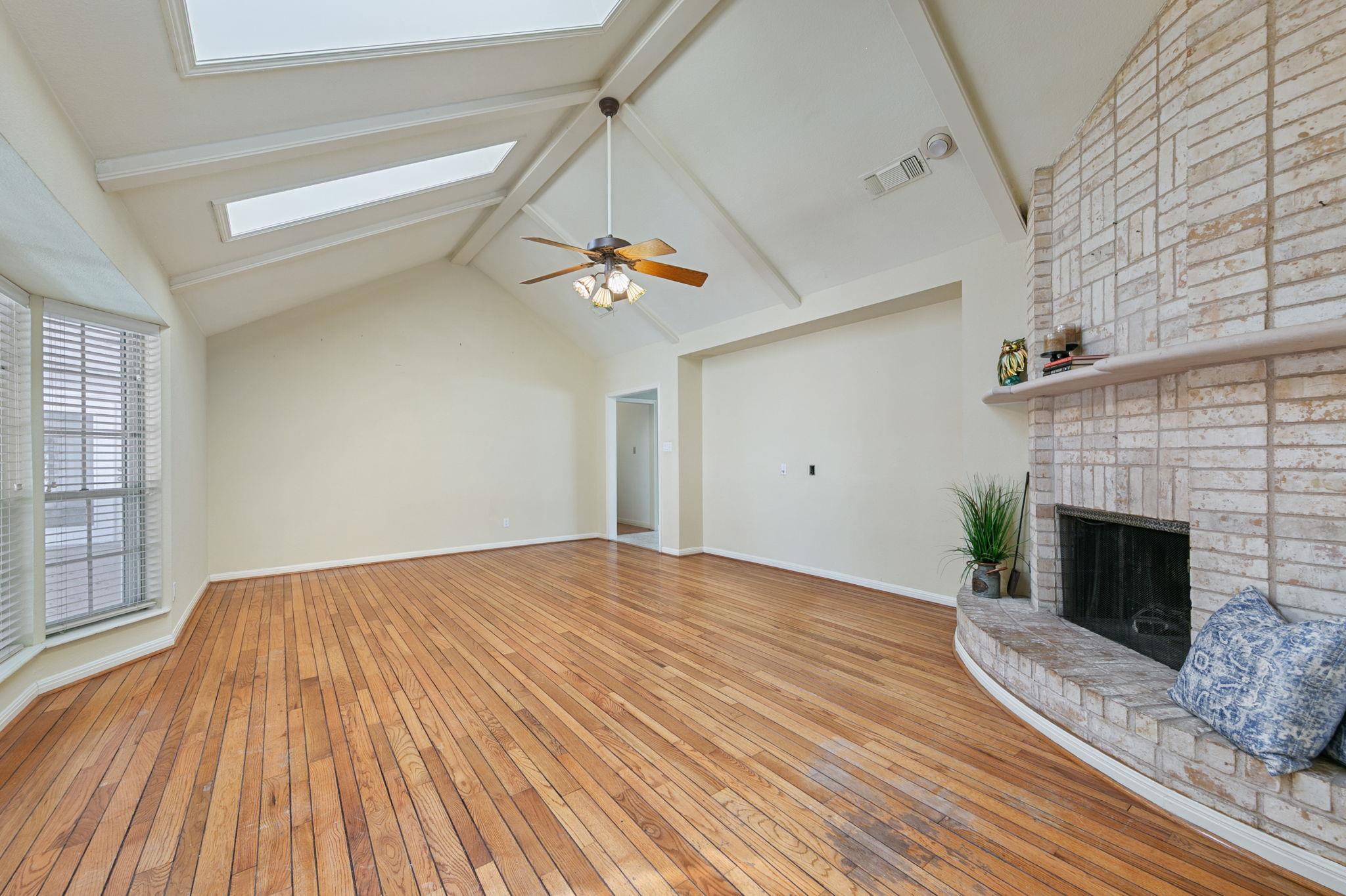 7403 W Rim Dr, Austin, TX 78731