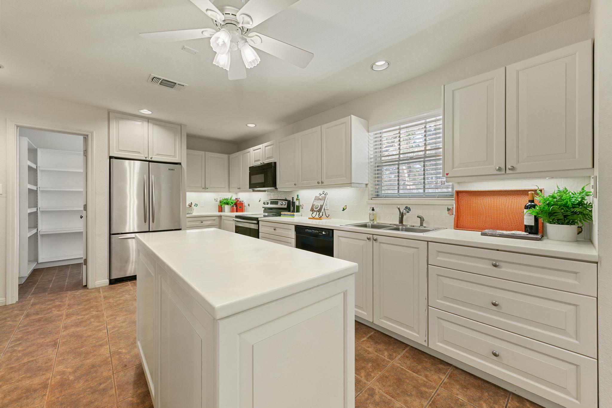 7403 W Rim Dr, Austin, TX 78731