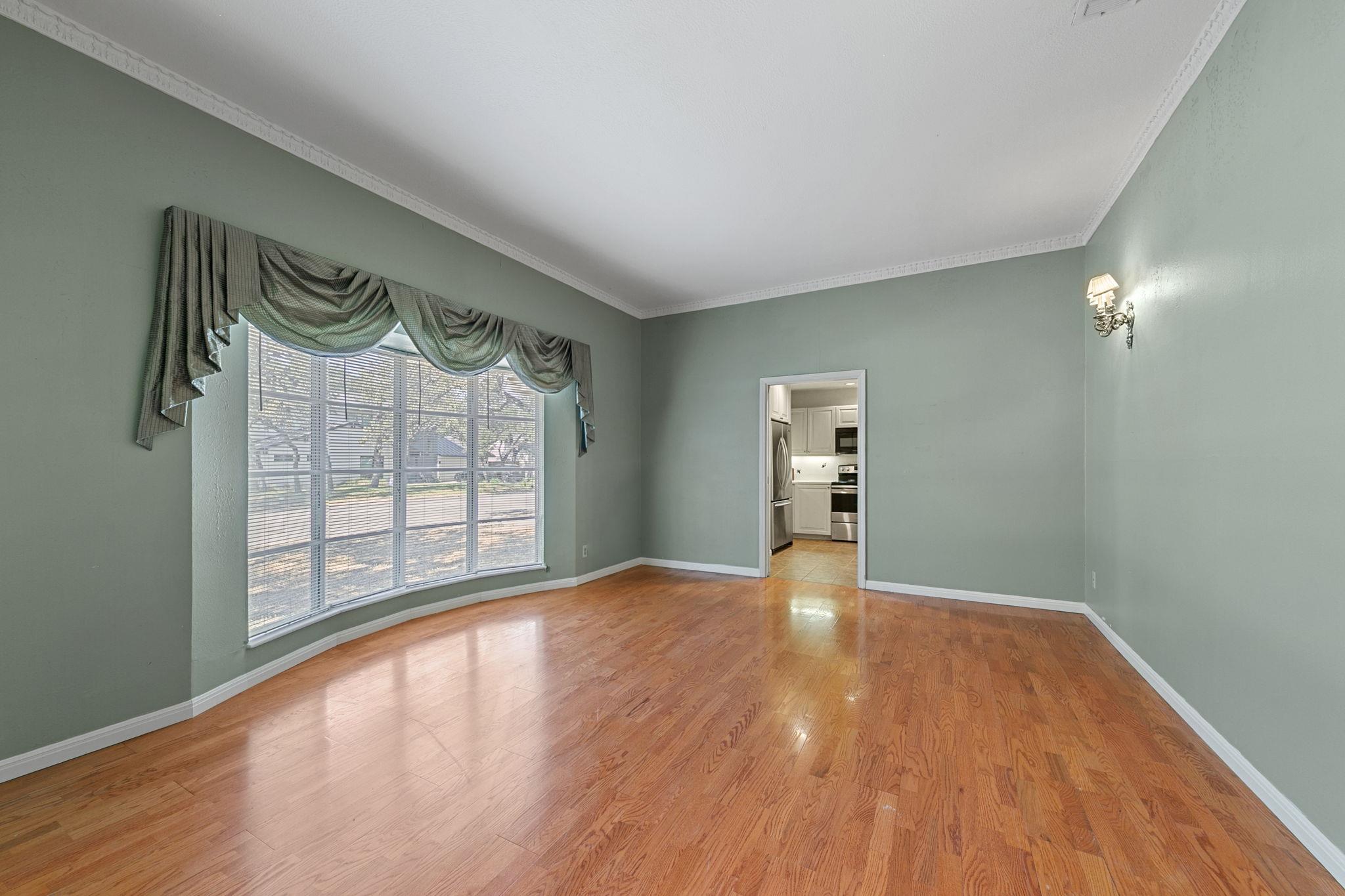 7403 W Rim Dr, Austin, TX 78731