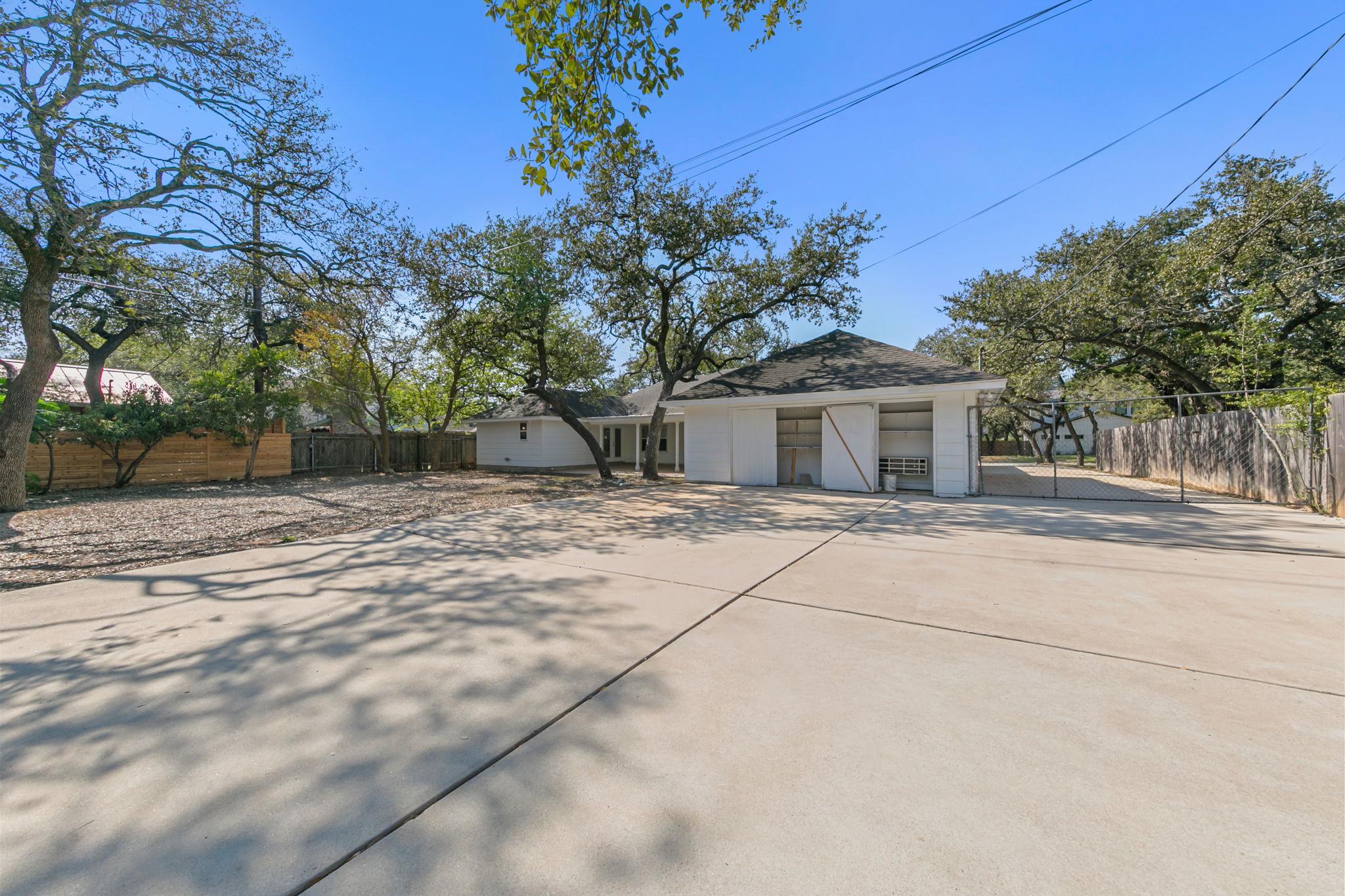 7403 W Rim Dr, Austin, TX 78731