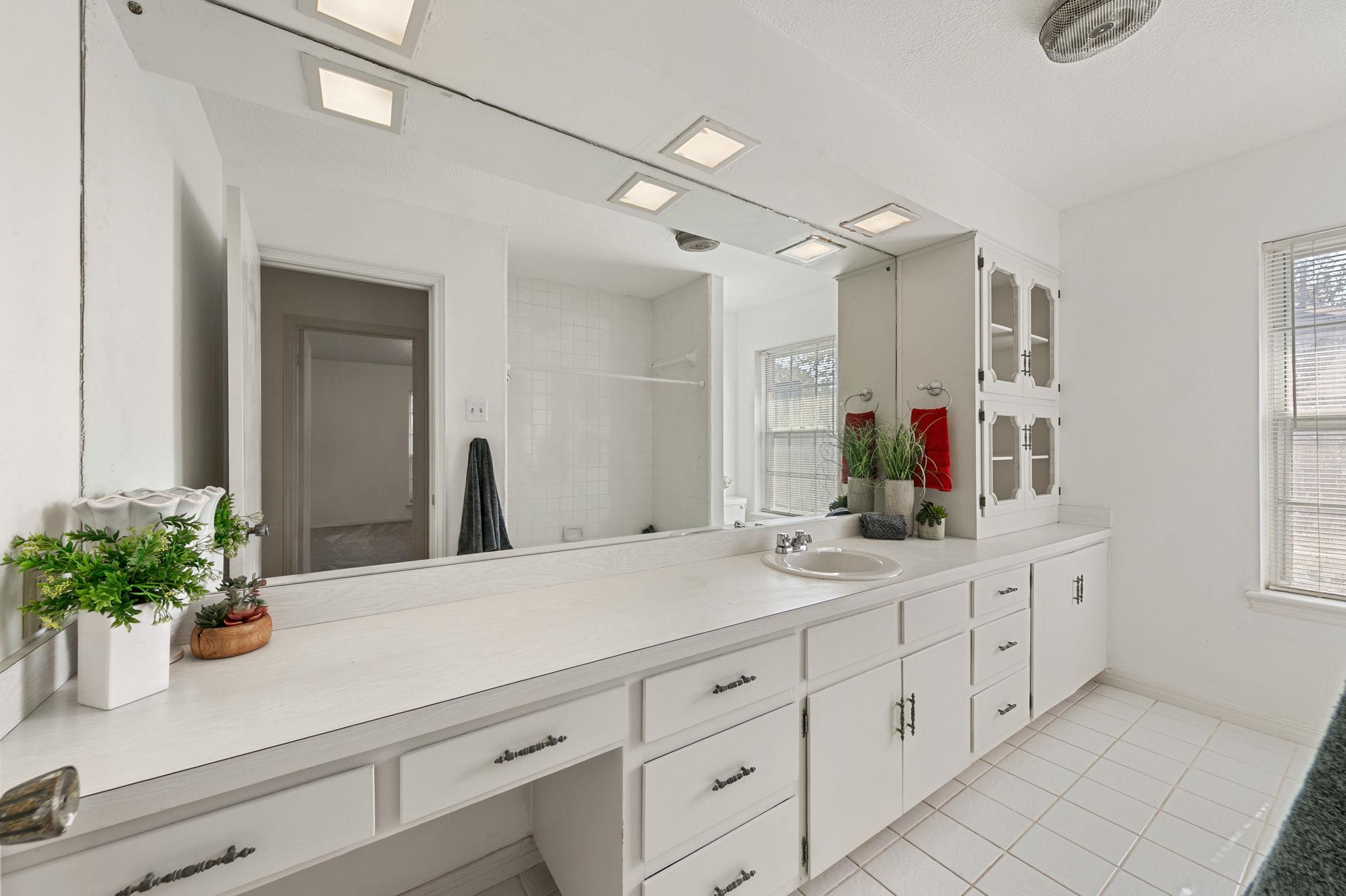 7403 W Rim Dr, Austin, TX 78731