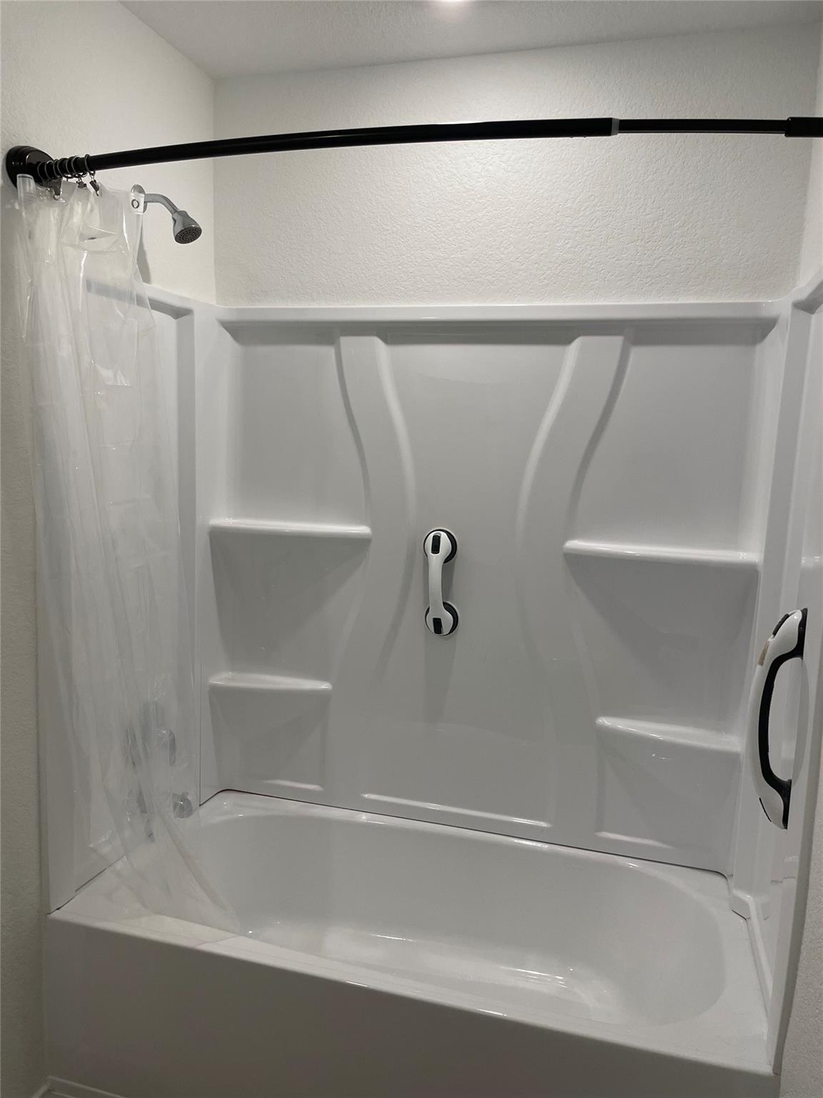 580 Rancho Del Cielo Loop, Jarrell, TX 76537